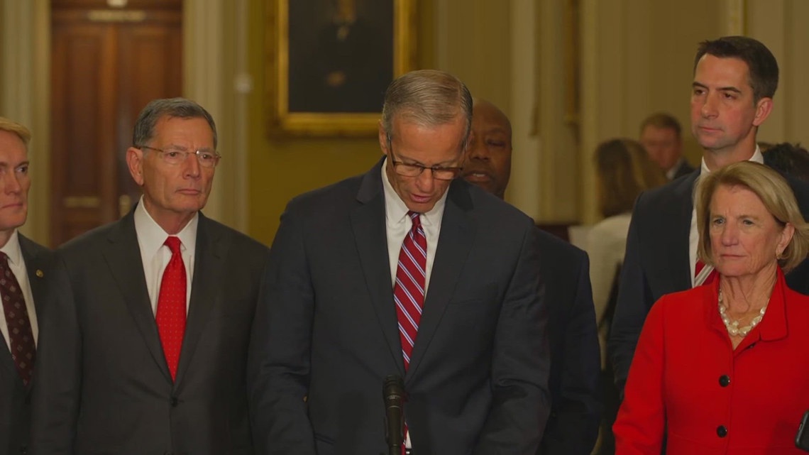 Lawmakers gathered to choose Senate majority leader with Republicans ...