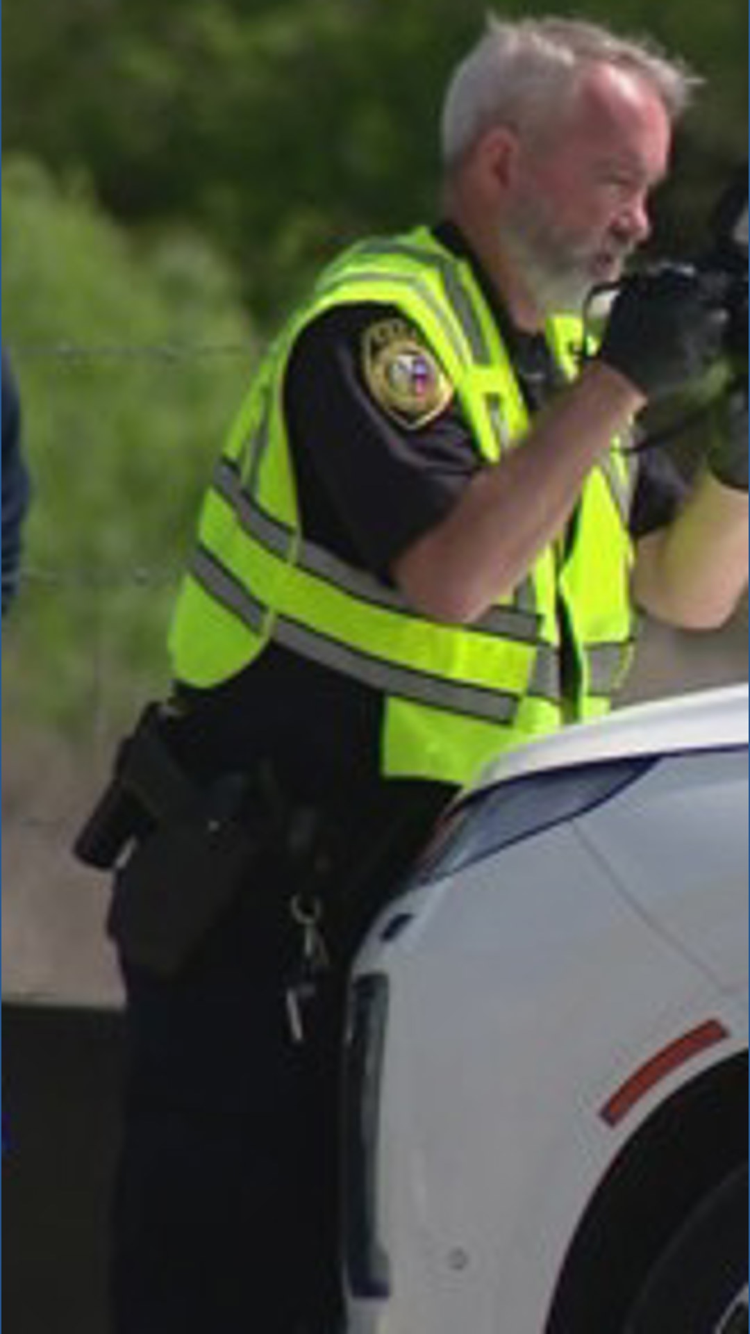 San Antonio police looking for driver who fired at man's truck in road ...