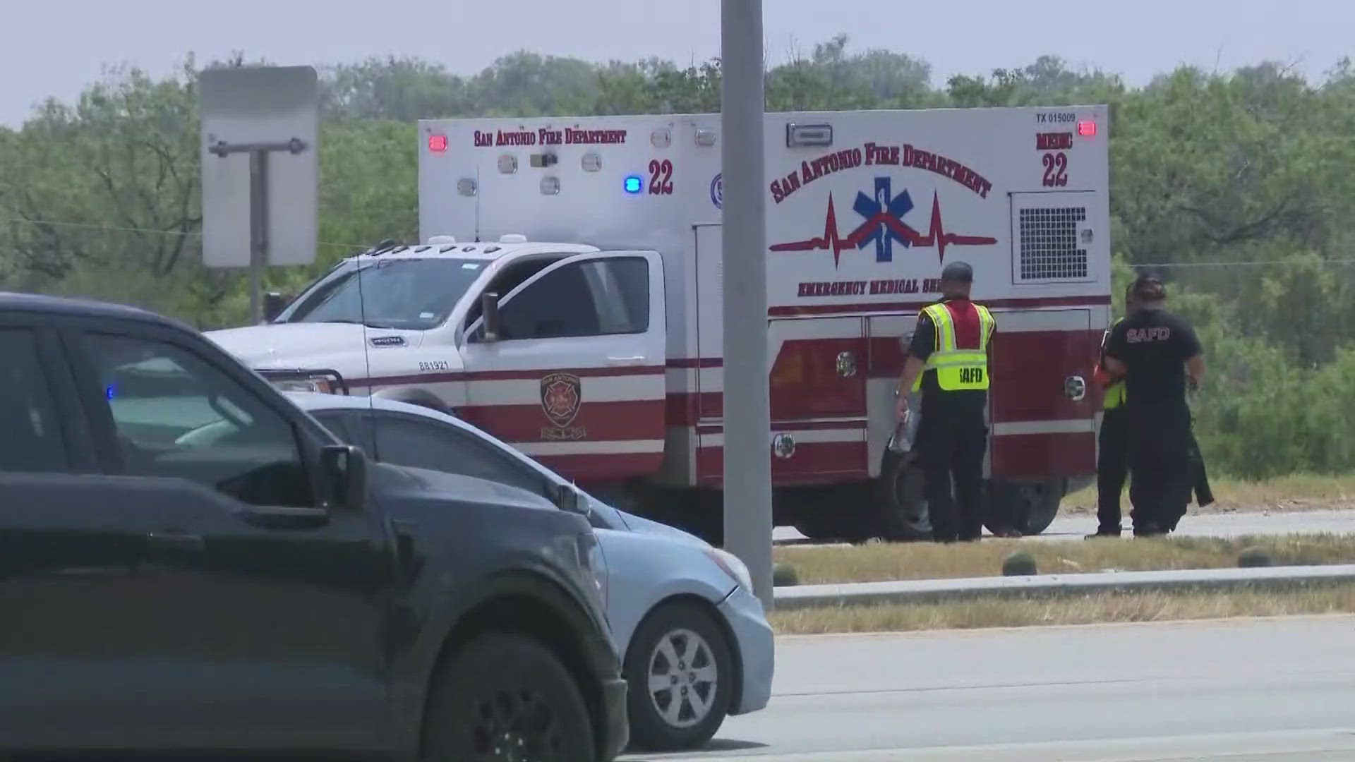 2 people dead after accident on south side of San Antonio, officials ...