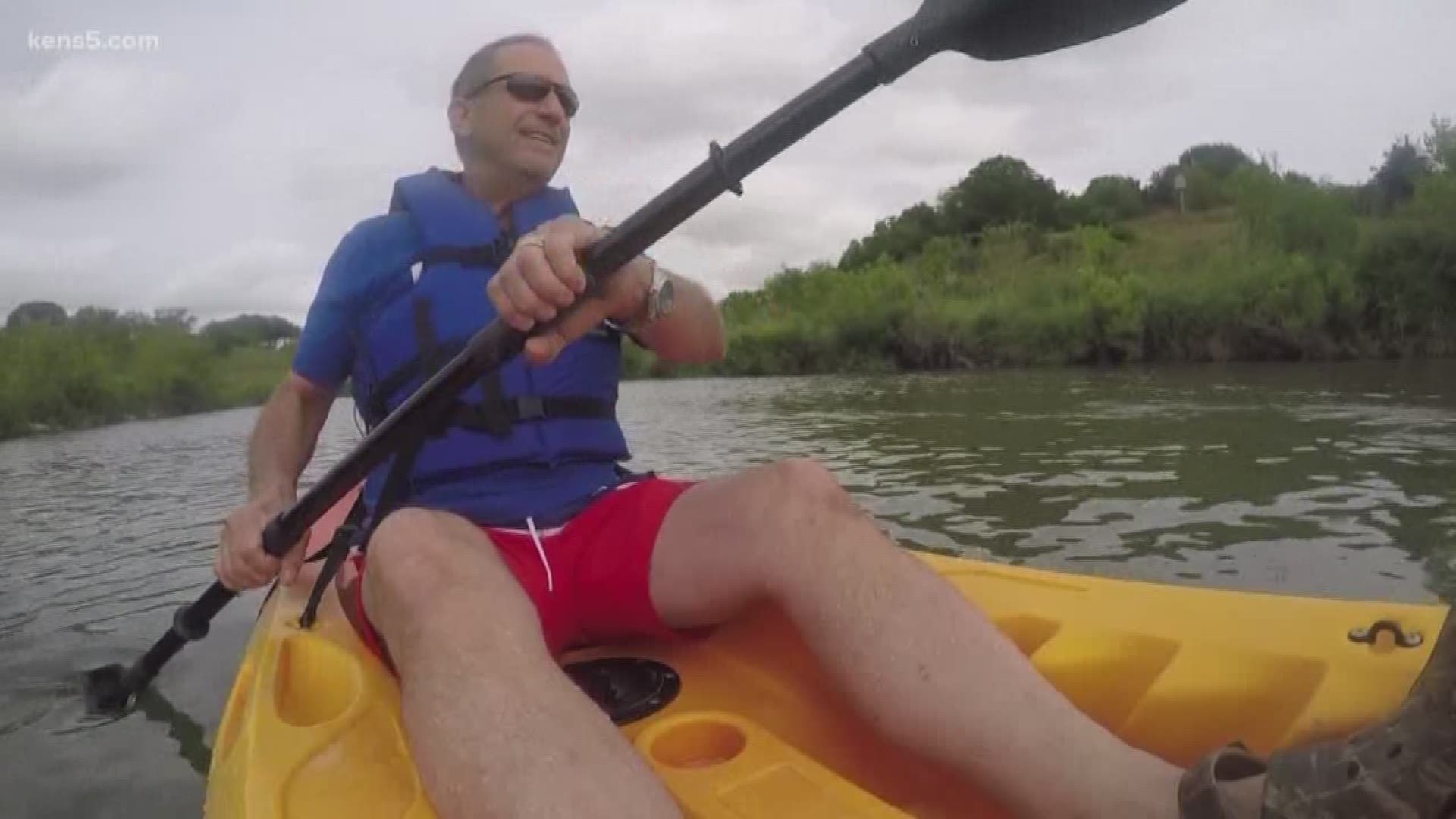 KENS 5's Barry Davis is kayaking the Mission Reach in this week's Texas Outdoors!