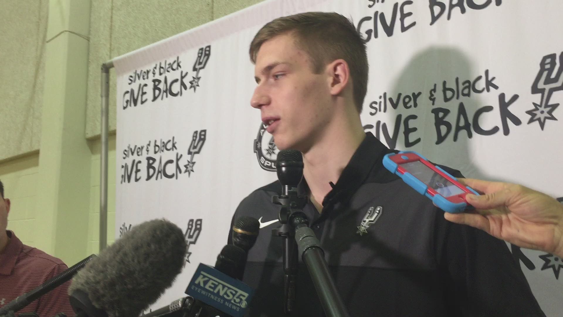 Spurs first-round draft pick Luka Samanic talks about meeting coach Gregg Popovich