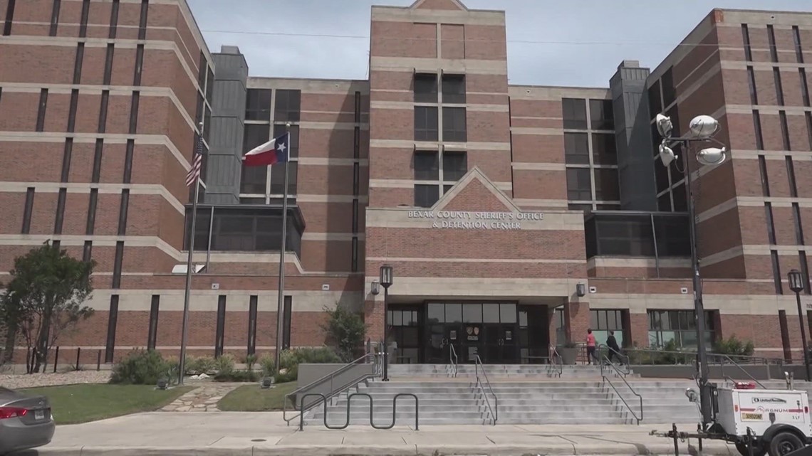 BCSO: Man dies shortly after arriving at Bexar County jail; deputy ...