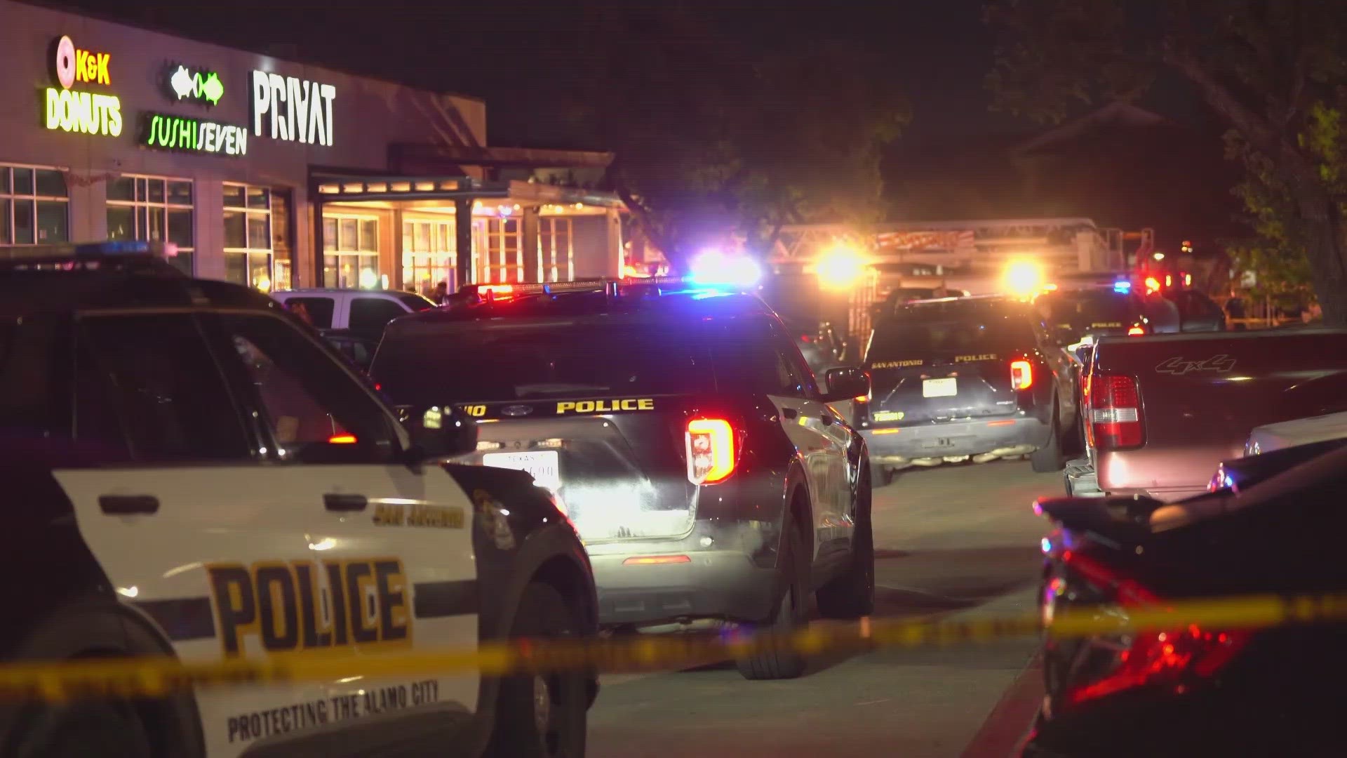 Video shows inside of North Star Mall following deadly shooting