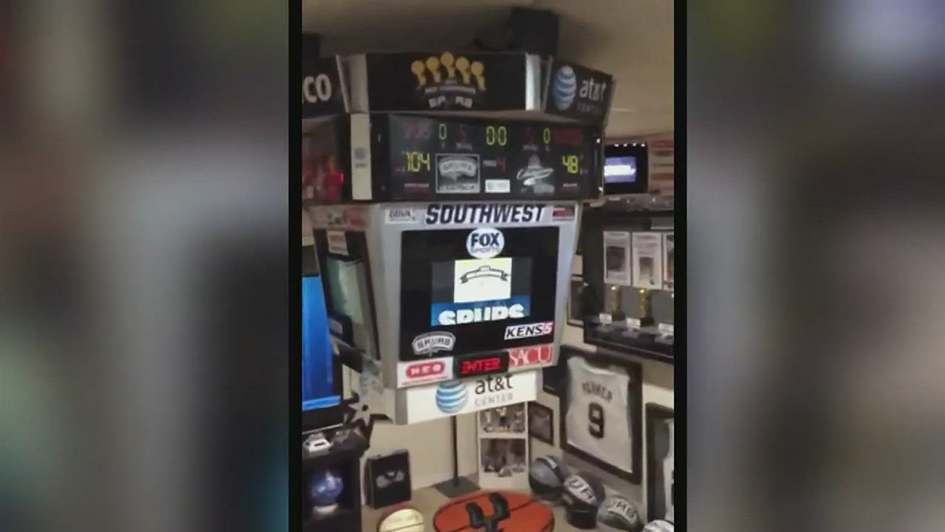Spurs superfan builds legendary man cave in St. Louis