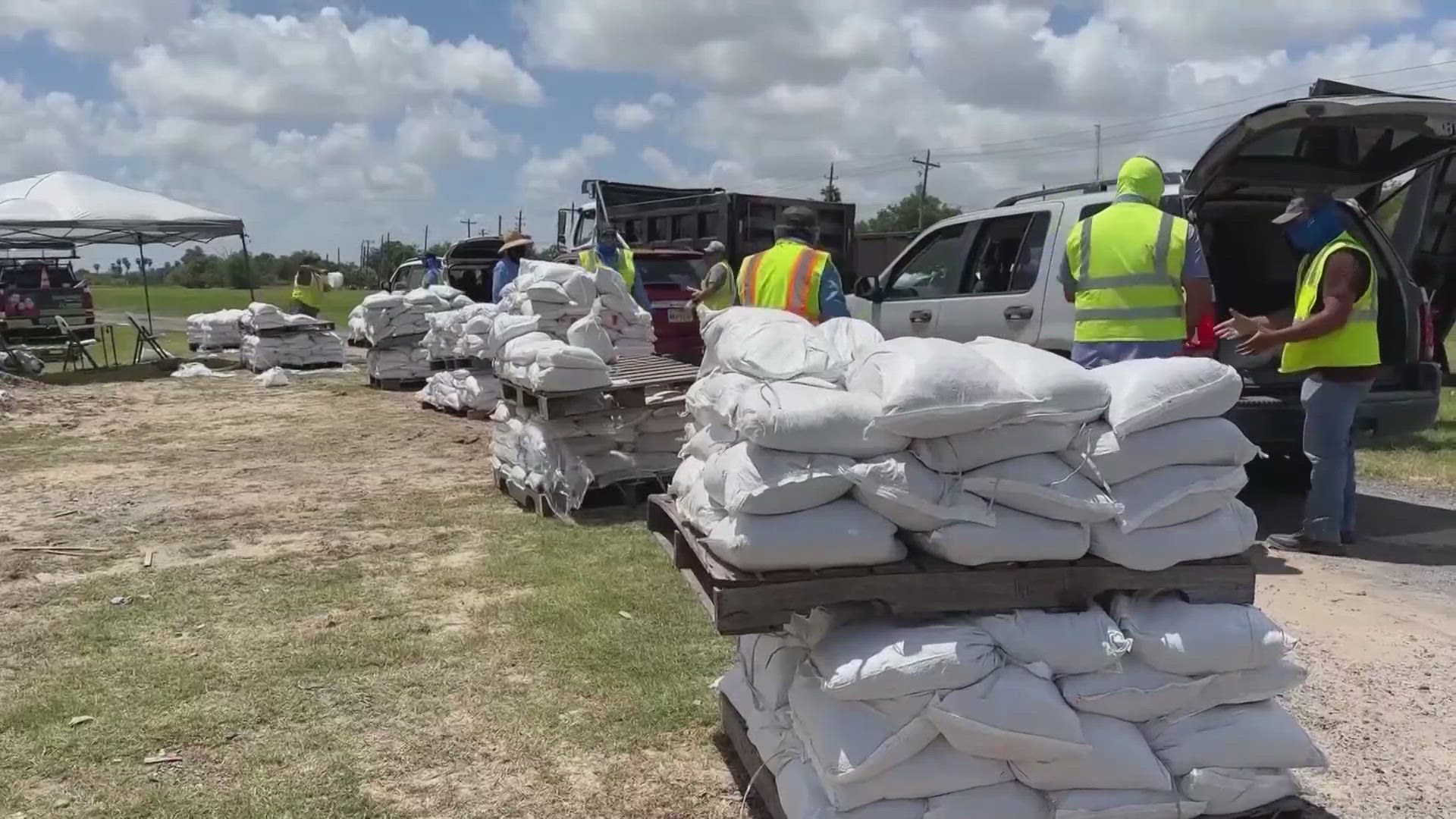 Tropical Storm Beryl has army of volunteers on high alert, ready to provide relief to Texan's