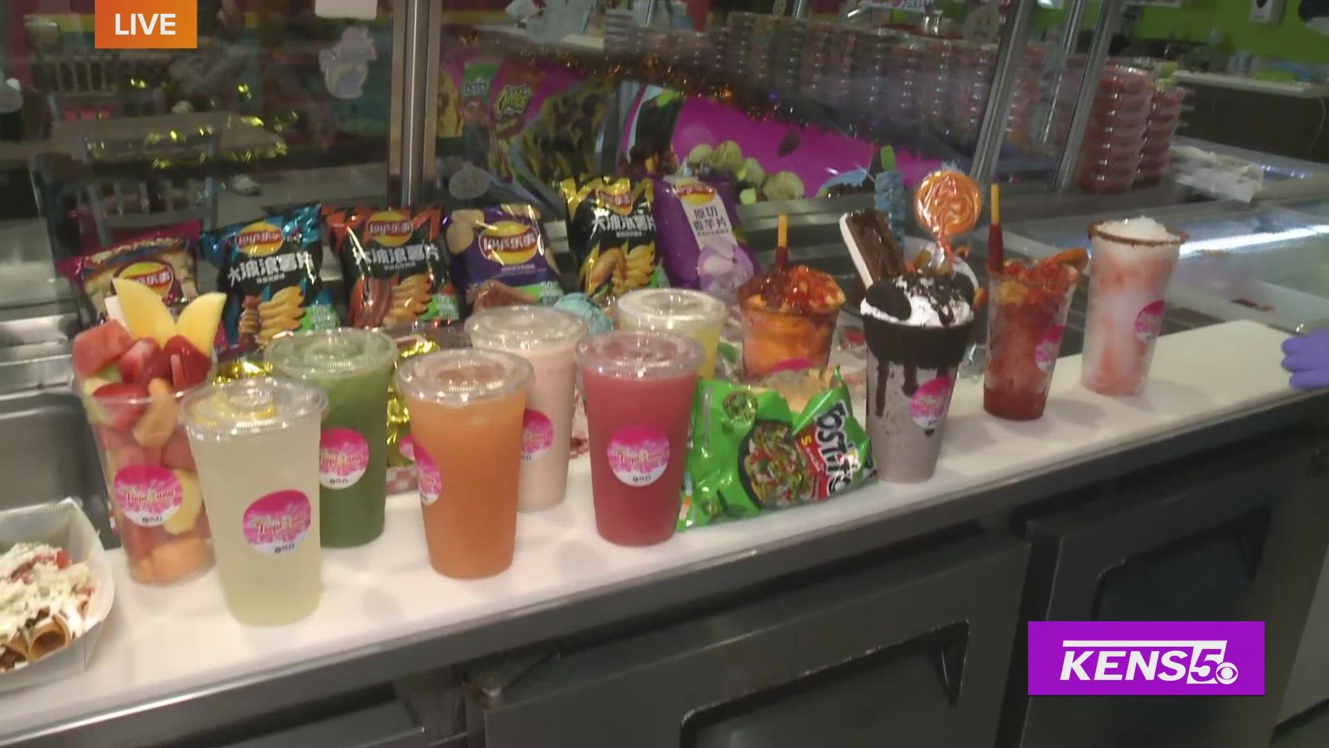 Multi-Skilled Journalist Justin Calderon visits Fruteria La Tropicana.