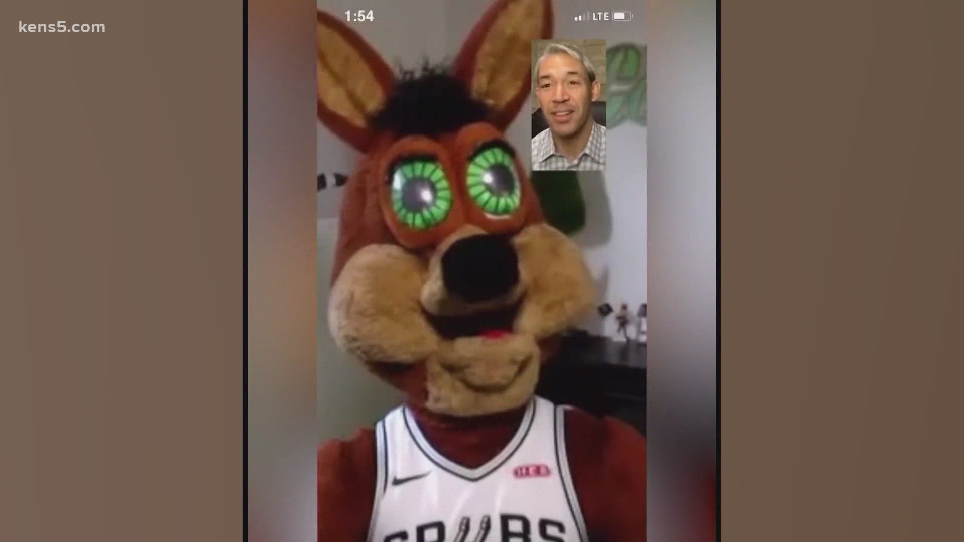 Mayor Nirenberg and the Spurs Coyote teamed up for a PSA. Kids can win prizes like Spurs memorabilia or Whataburger for a year.