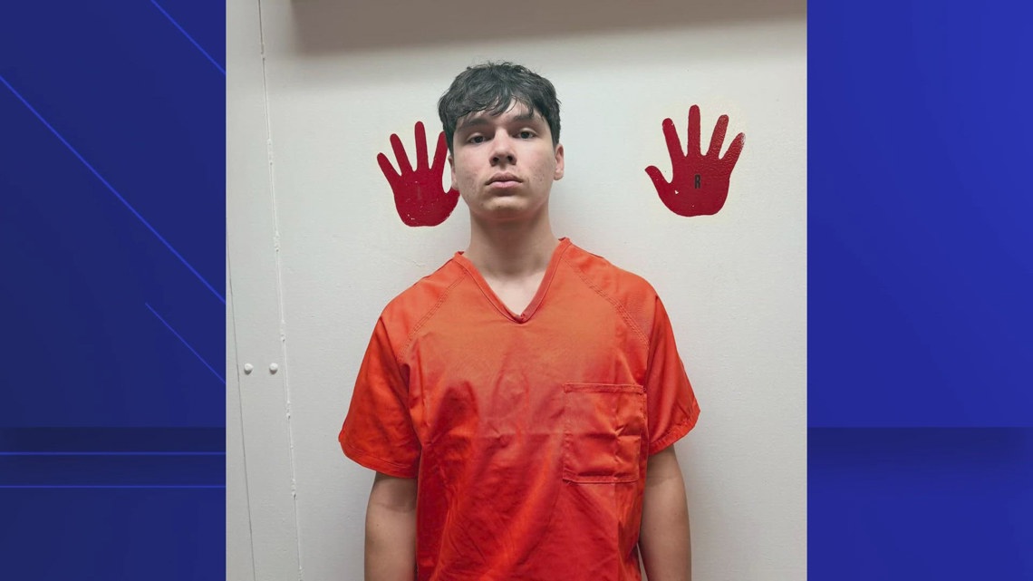 Traffic stop in Batesville leads to smuggling and meth arrest