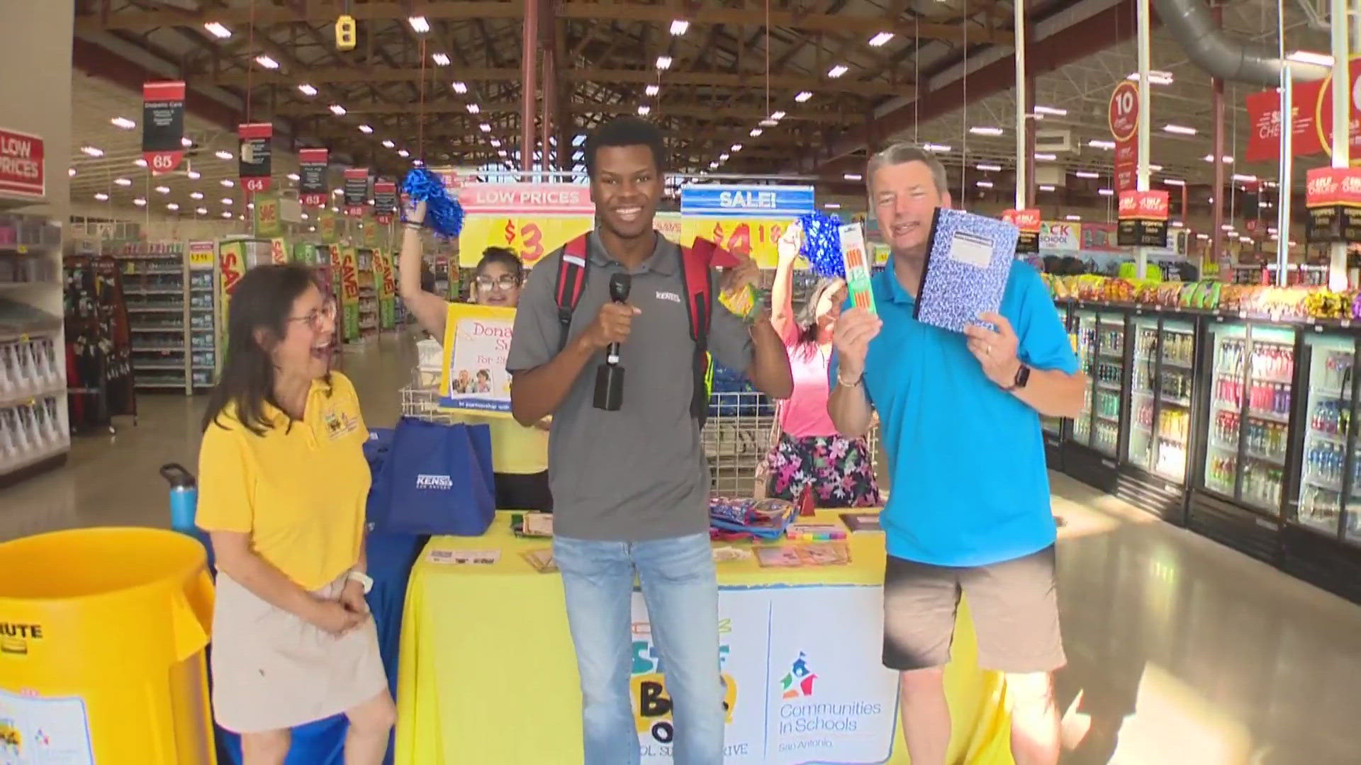 Earl Stoudemire is at H-E-B helping collect school supply donations.