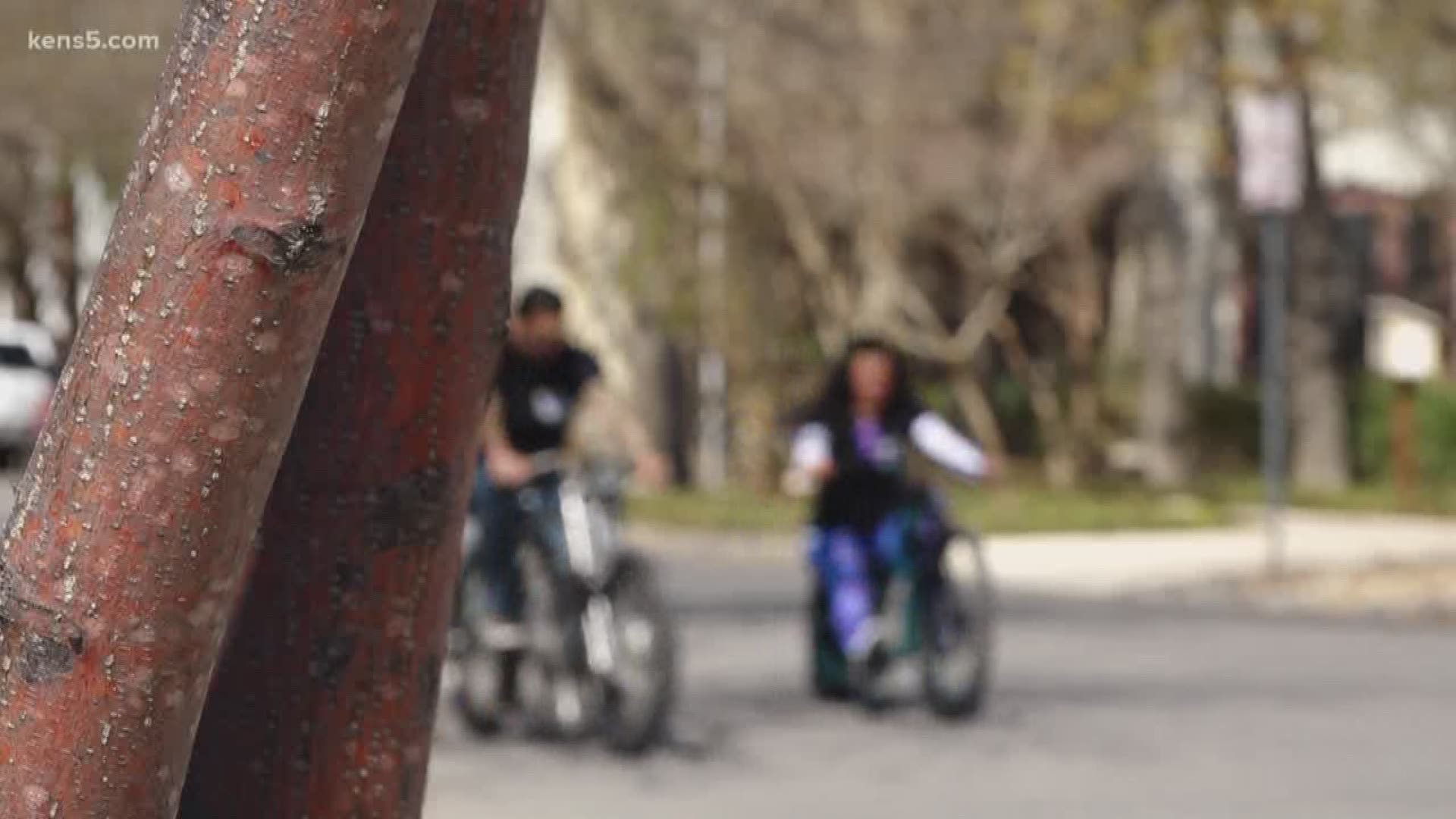 After a 10-year-old girl was fatally struck by a car while biking to school, this San Antonian hopes to provide other children with free helmets.