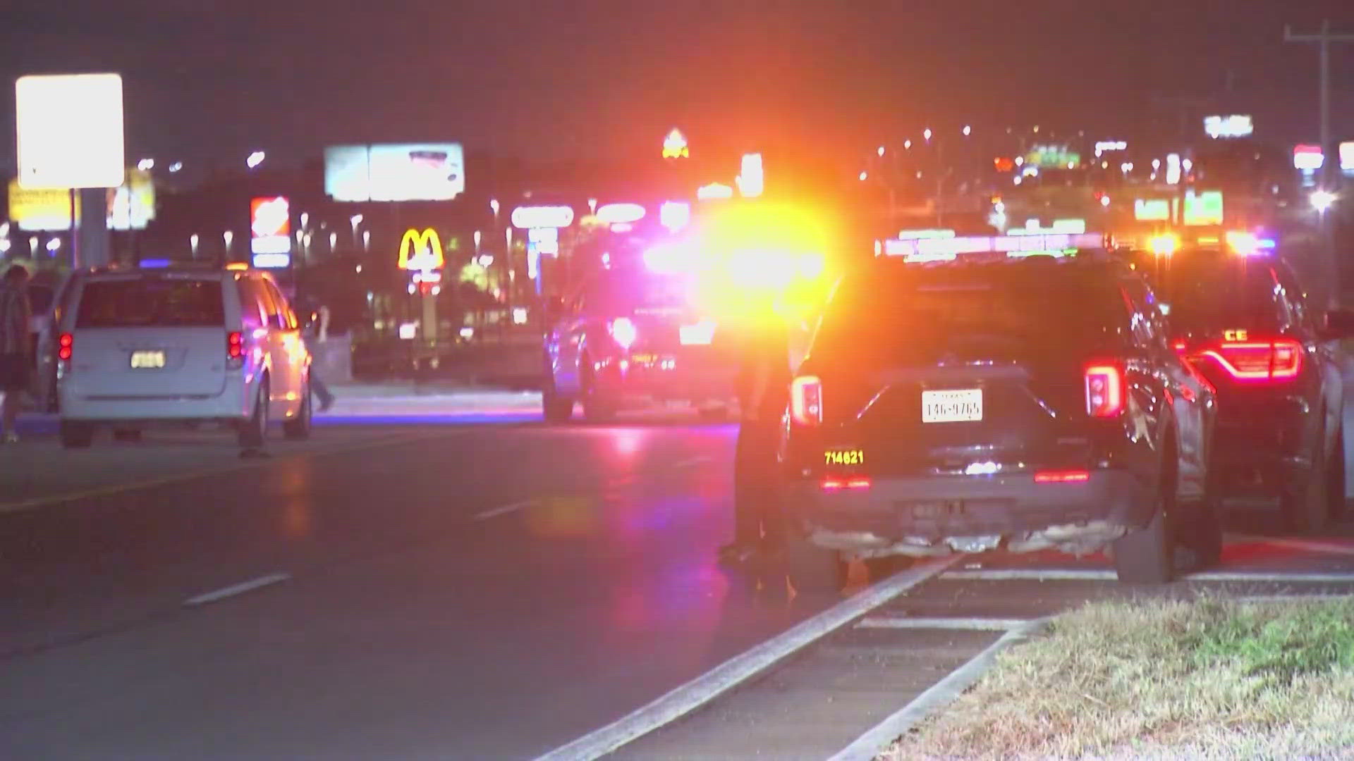 Motorcyclist dies in high-speed San Antonio crash | kens5.com