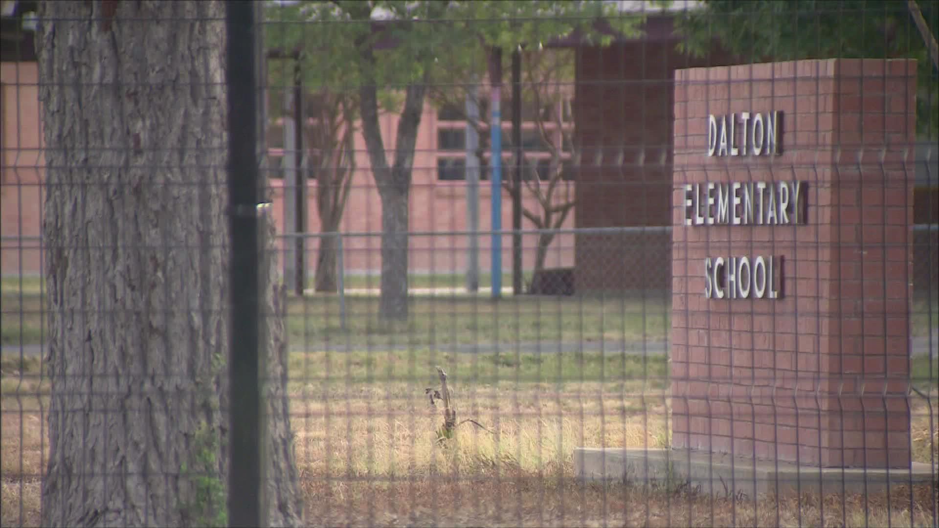Uvalde Students Return To School For1st Time Since Robb Shooting