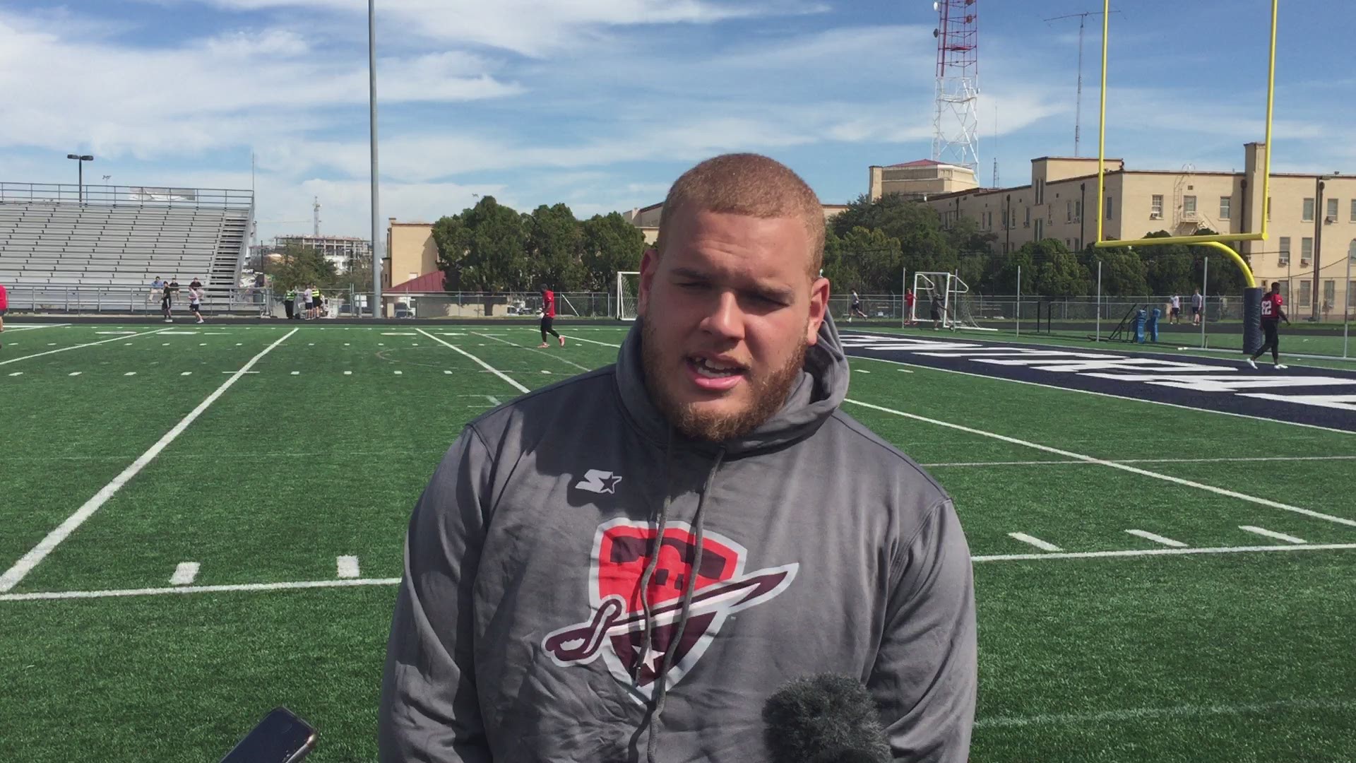 Commanders defensive end Winston Craig talks about the Orlando offense