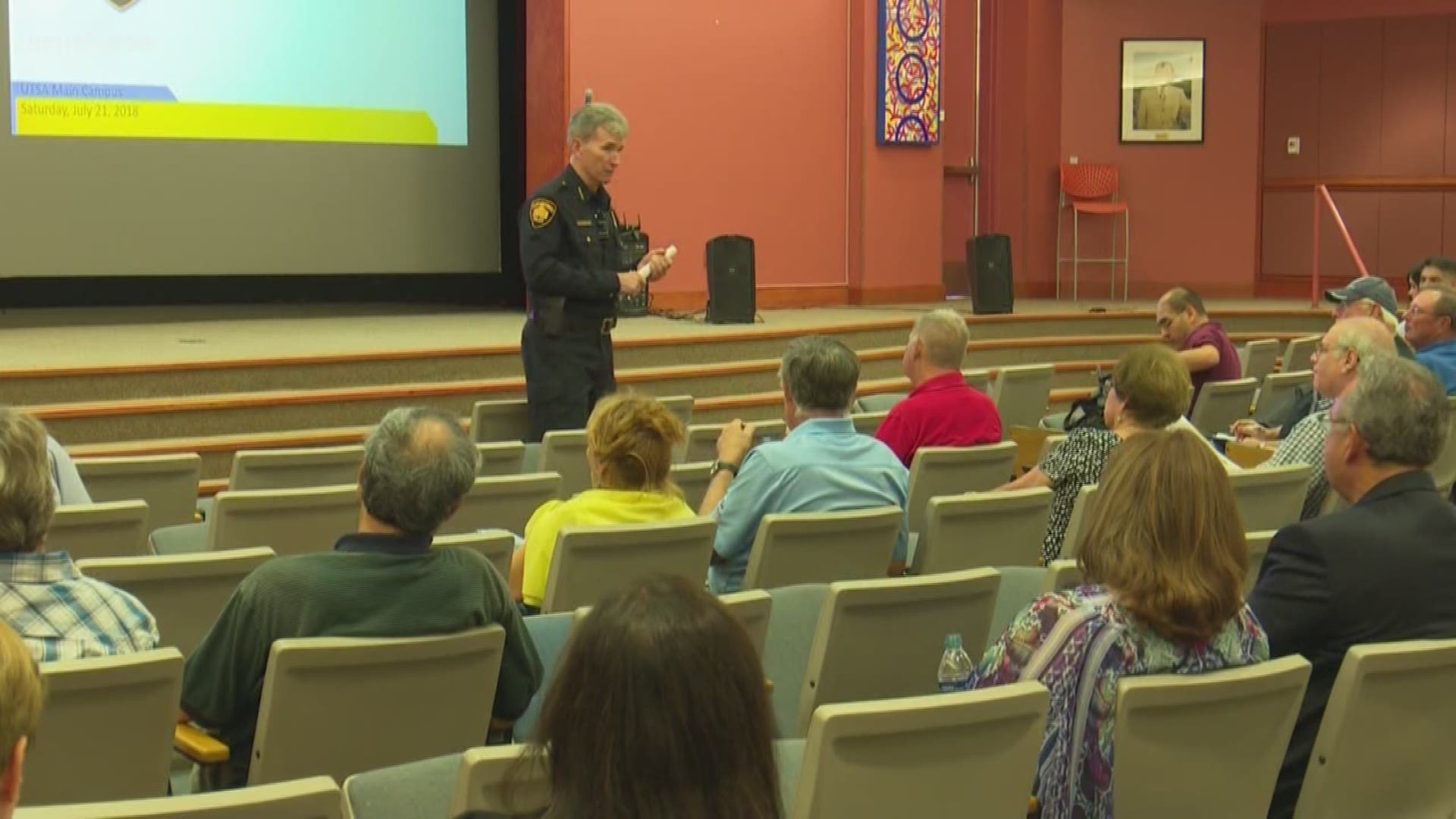 San Antonians looking to cut down crime showed up at a town hall this morning to give Police Chief William McManus an earful. Eyewitness News reporter Sue Calberg has more.