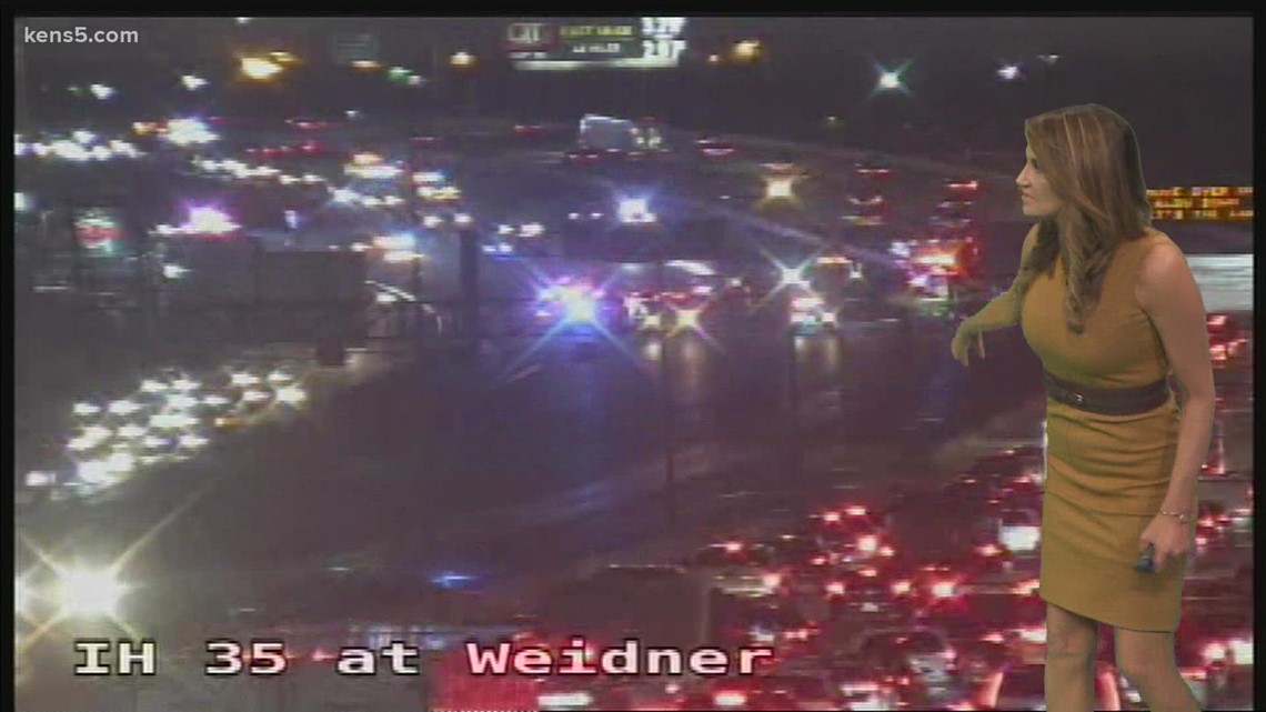 I-35 shutdown on northeast side due to overturned 18-wheeler that lost its load - Vimarsana News