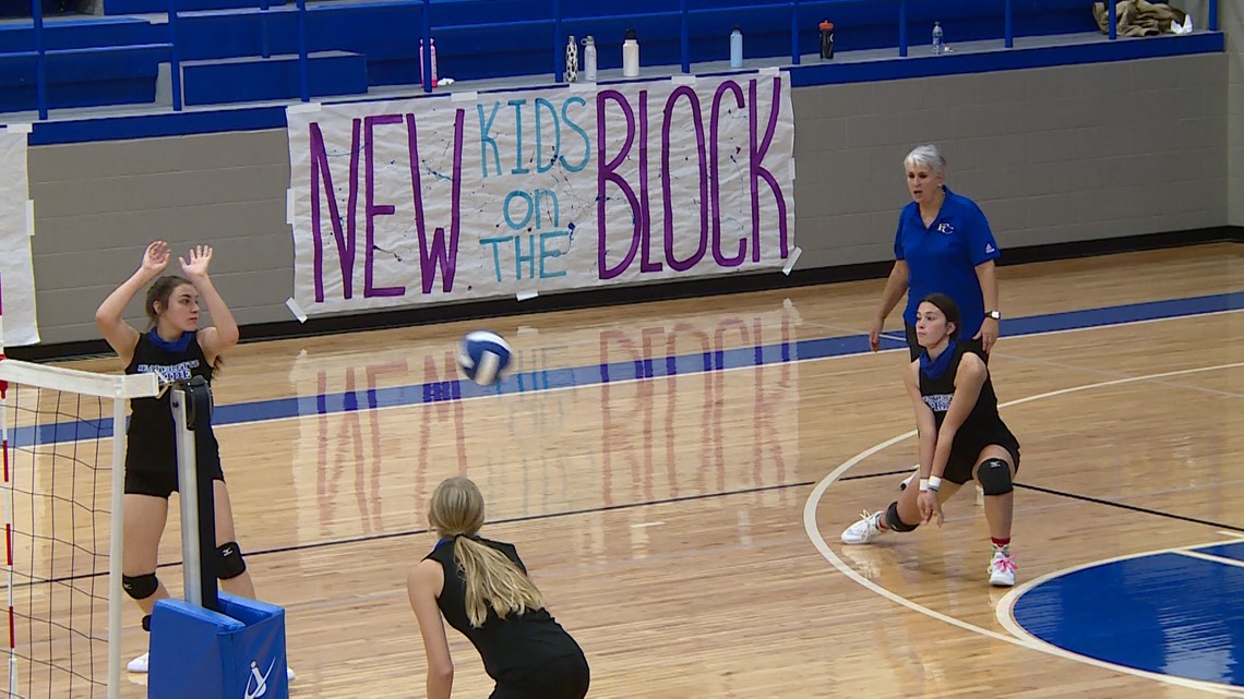 Falls City picks up volleyball on the fly, 3-month-old program