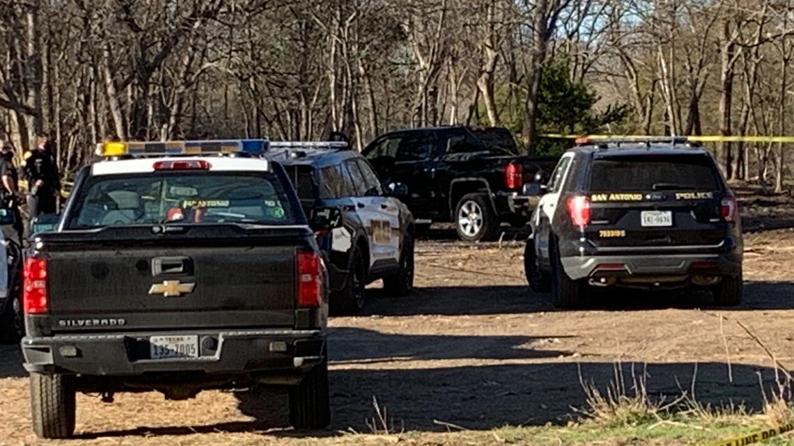 San Antonio Police investigating after 2 bodies found in truck