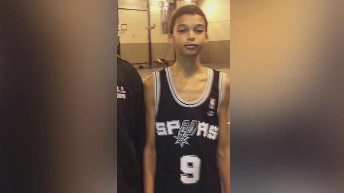 Tony parker youth store jersey