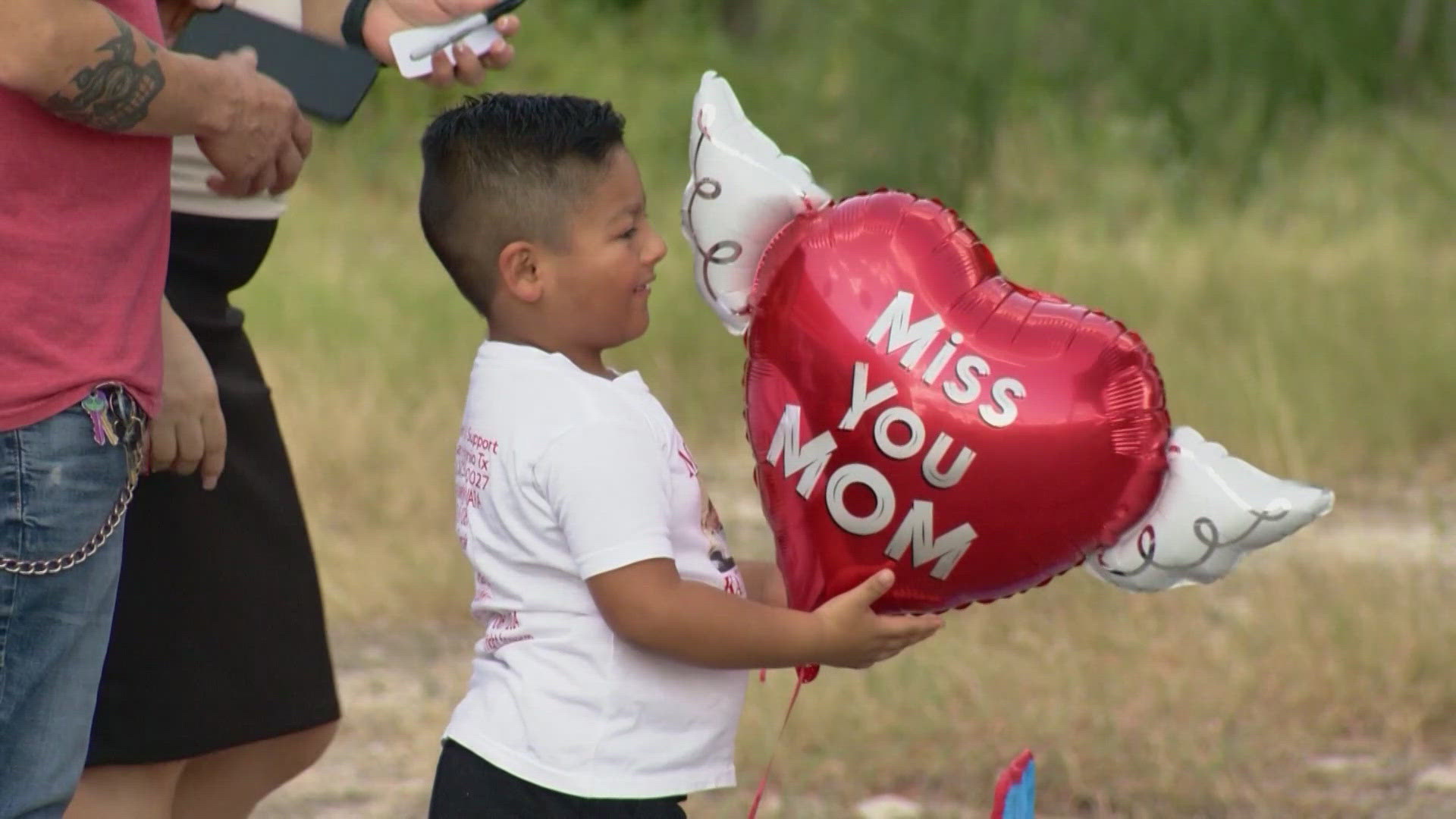 Search resumes for missing San Antonio woman with psychic's help ...