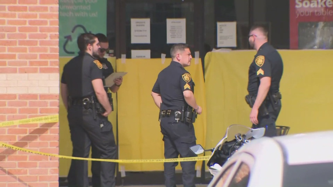 2 dead after shooting at San Antonio store | kens5.com