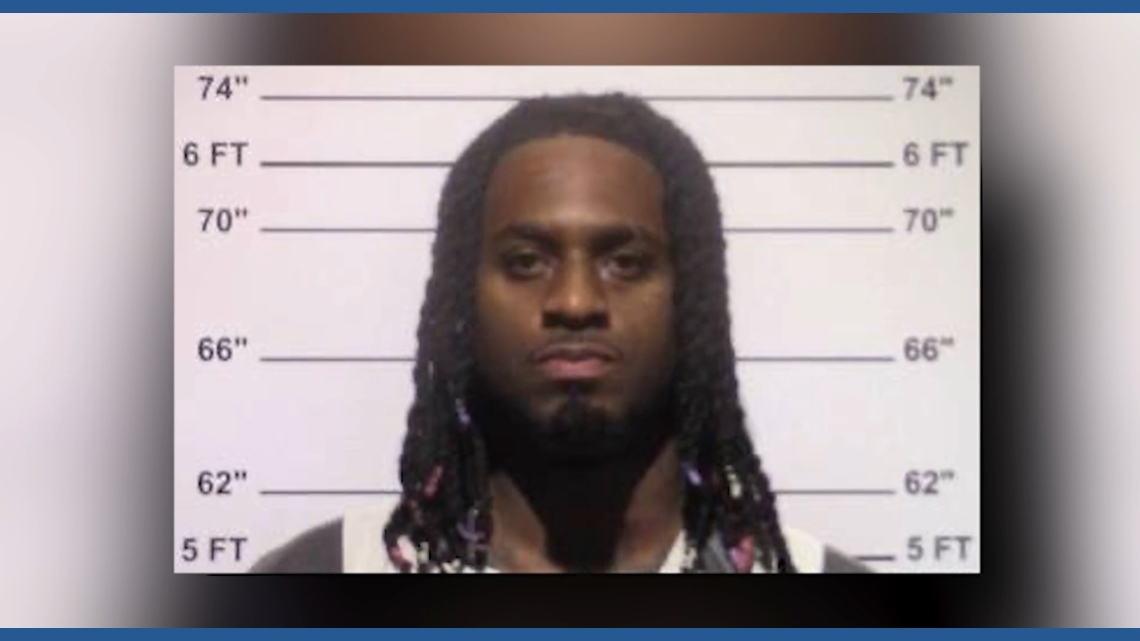 FedEx delivery driver arrested, accused of selling cocaine while on the job, GCSO says