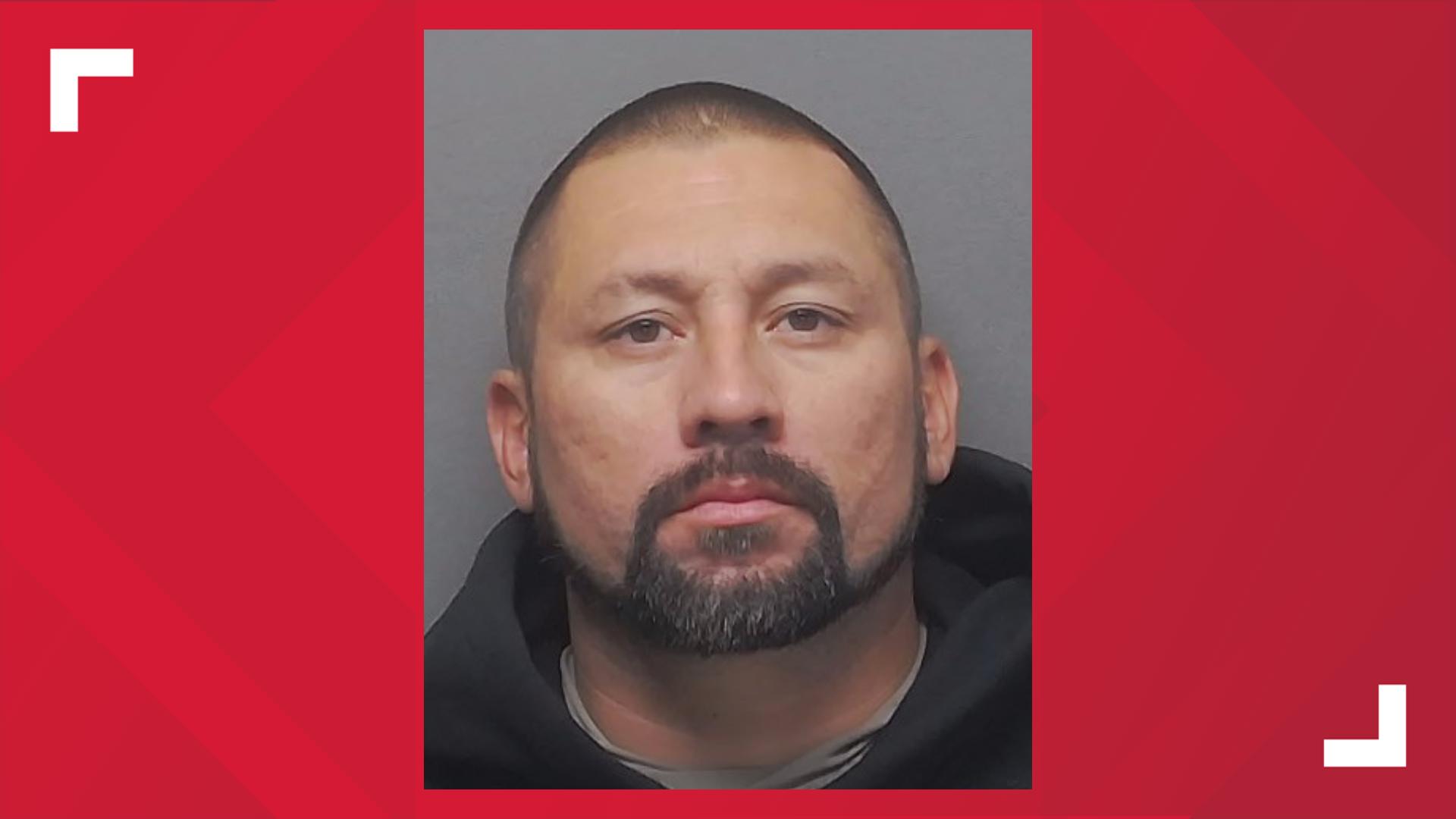Texas man arrested after shooting ex-girlfriend's boyfriend head in San ...