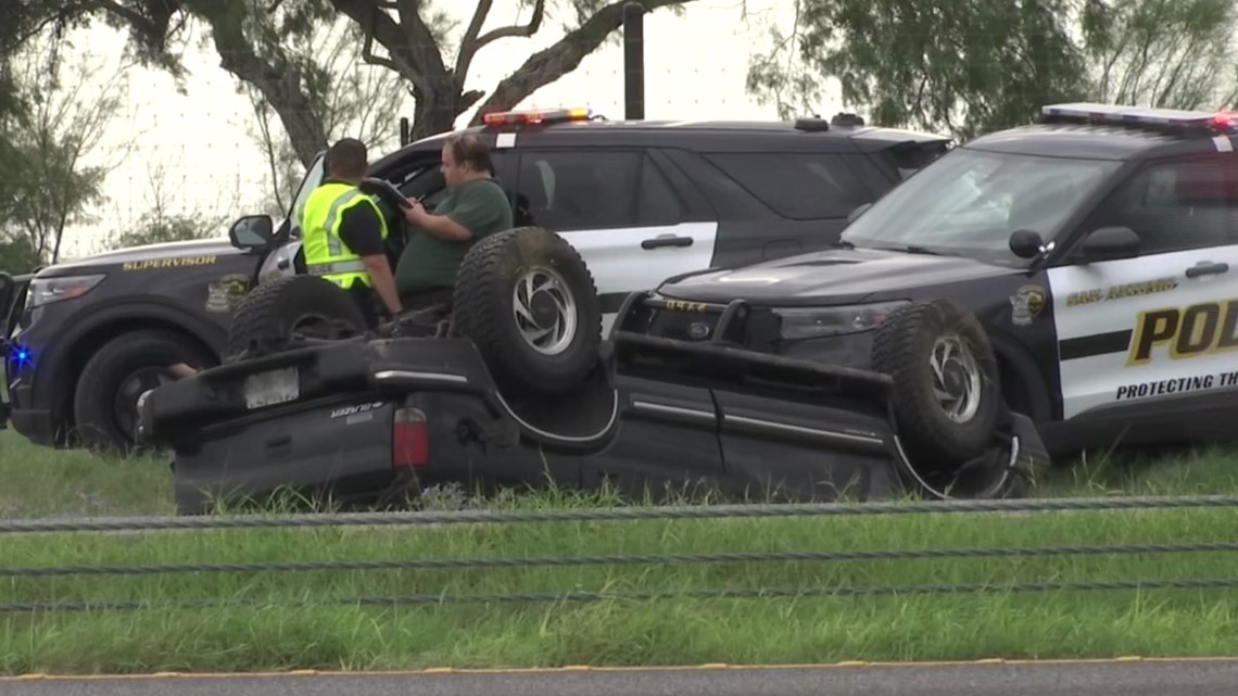 Driver identified in deadly weekend rollover on I-37, at-fault driver still at large - Vimarsana News