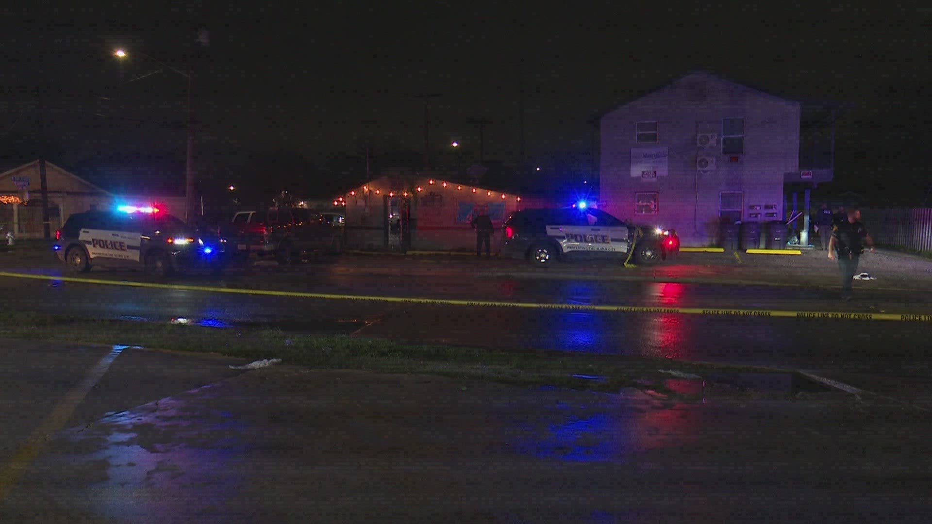 Police searching for two suspects after shooting behind west-side apartment complex