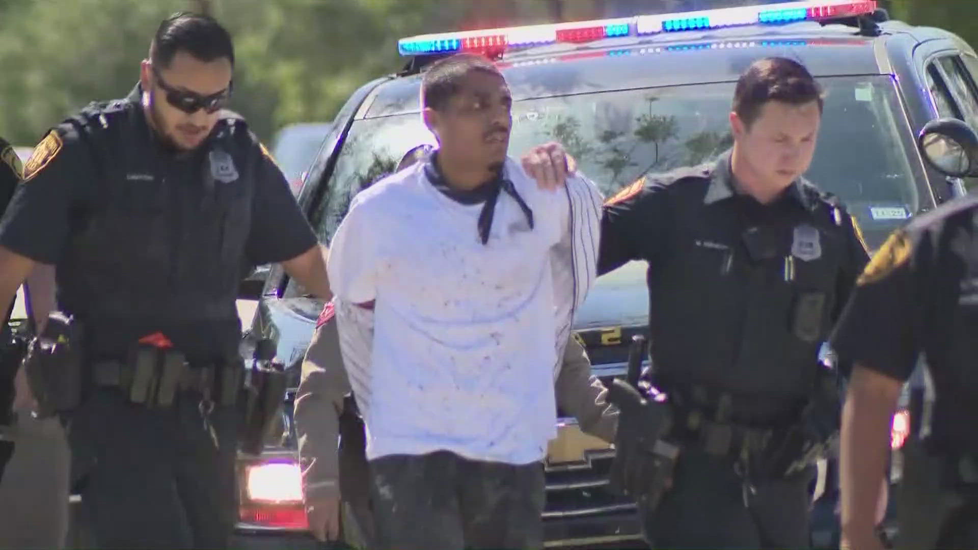 Suspect caught after chase injures DPS trooper in San Antonio | kens5.com