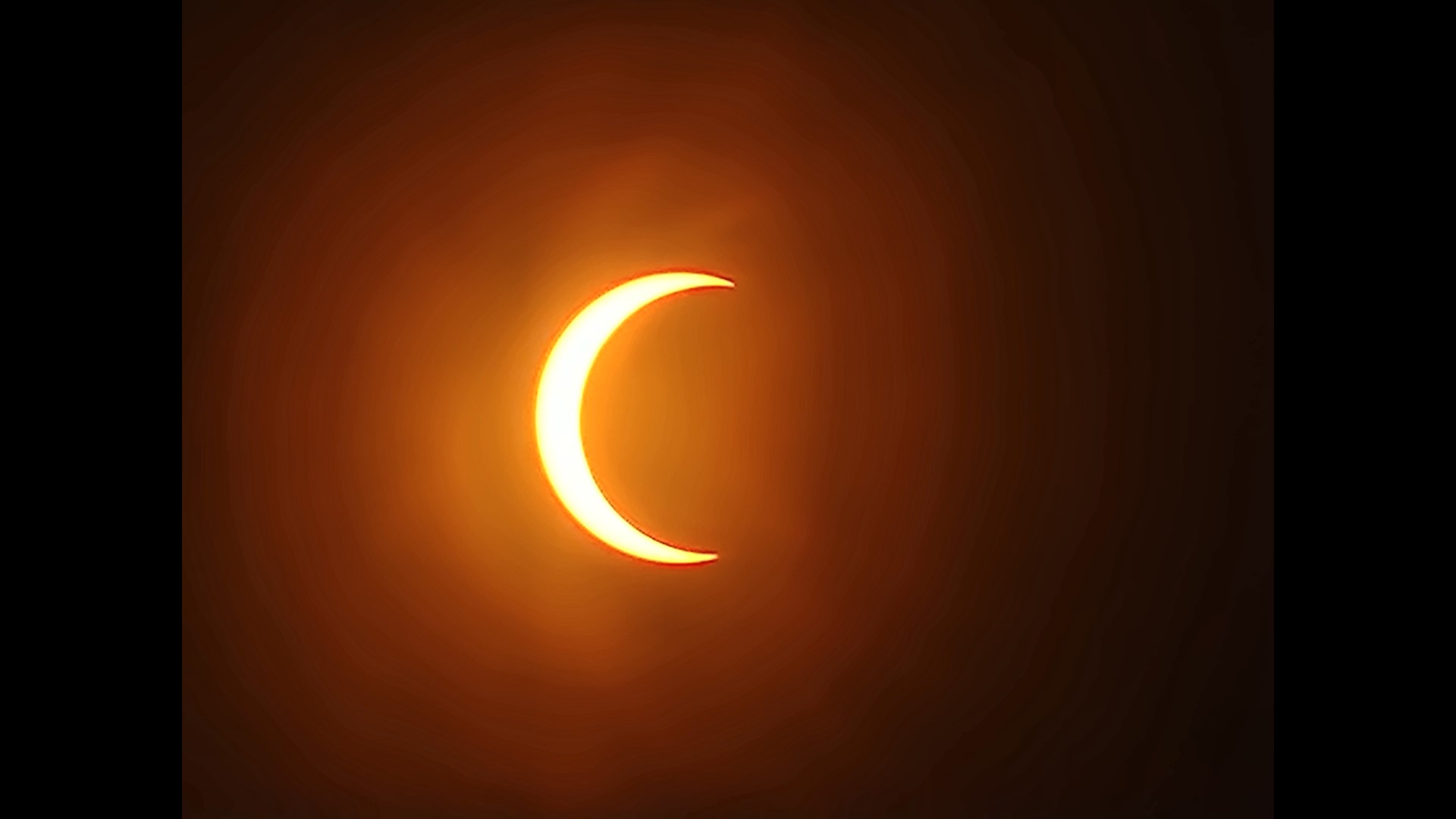 PHOTOS Watching the annular eclipse in San Antonio and South Texas