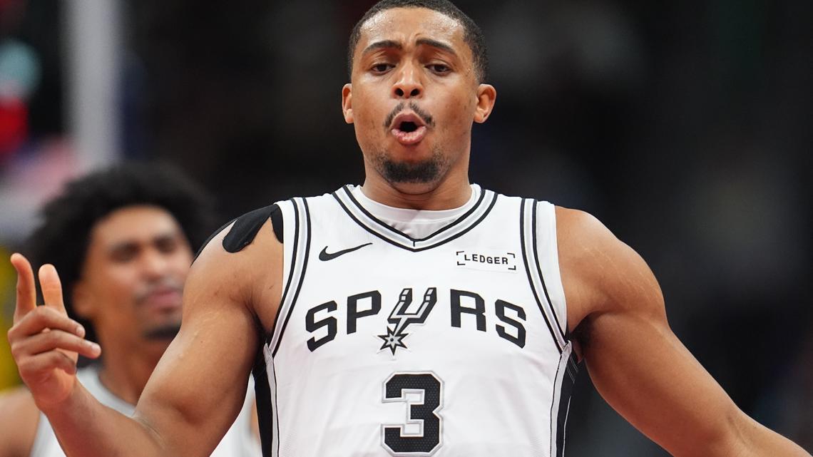 'He's been incredible all year' | Keldon Johnson's impact on the court impresses Luke Kornet
