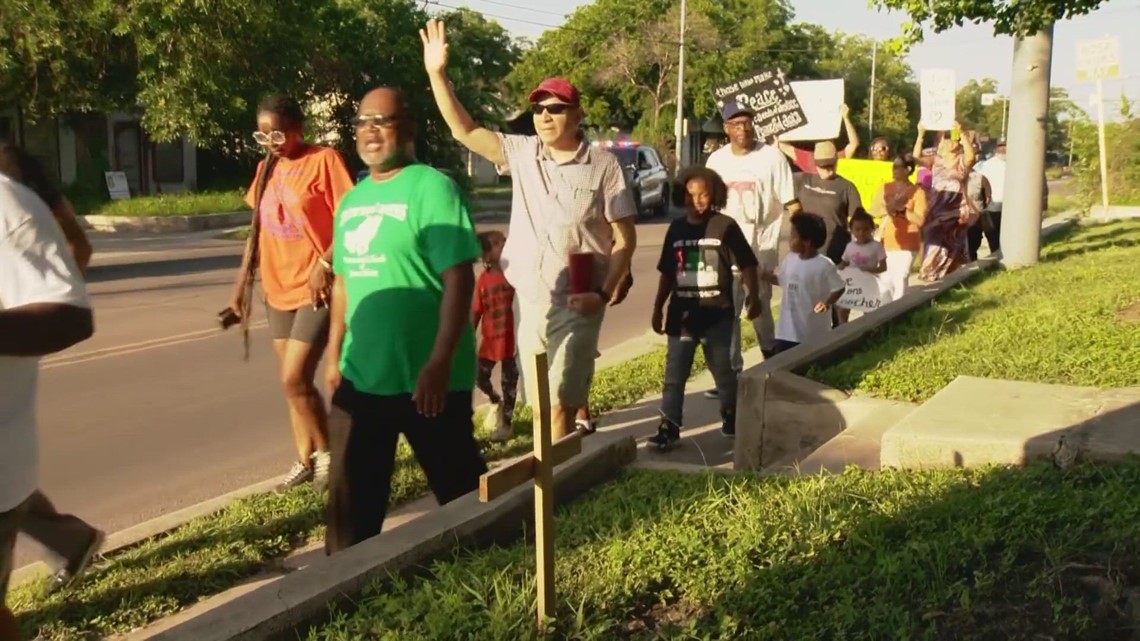 San Antonians rally for peace after recent spate of shootings - Vimarsana News