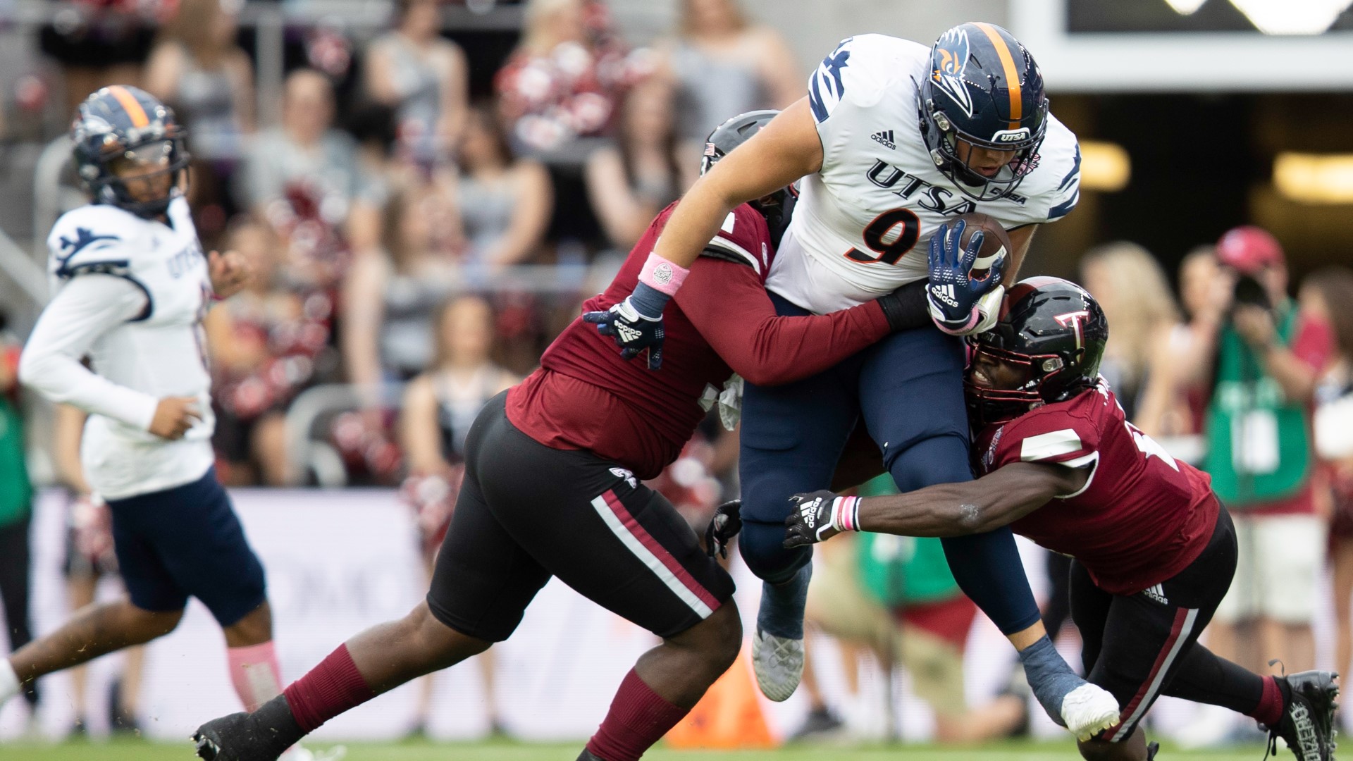 Turnovers and penalties proved costly for the Roadrunners, who are now 0-4 in bowl game appearances all-time.