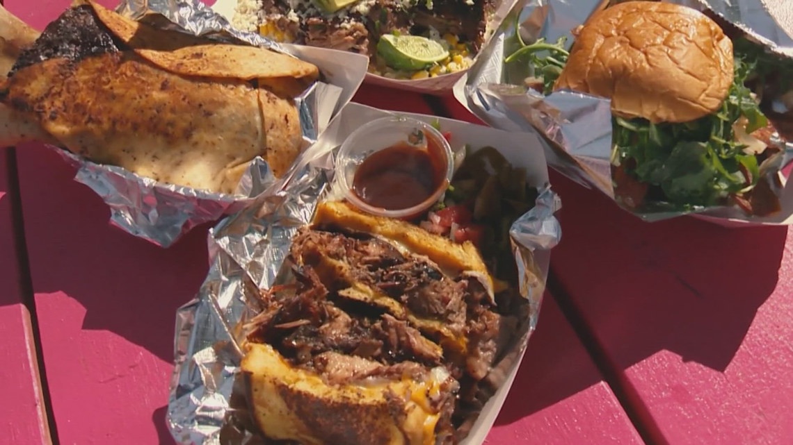 Massive 'Dino-ritto' from downtown food truck creating social buzz over colossal size | Neighborhood Eats - Vimarsana News