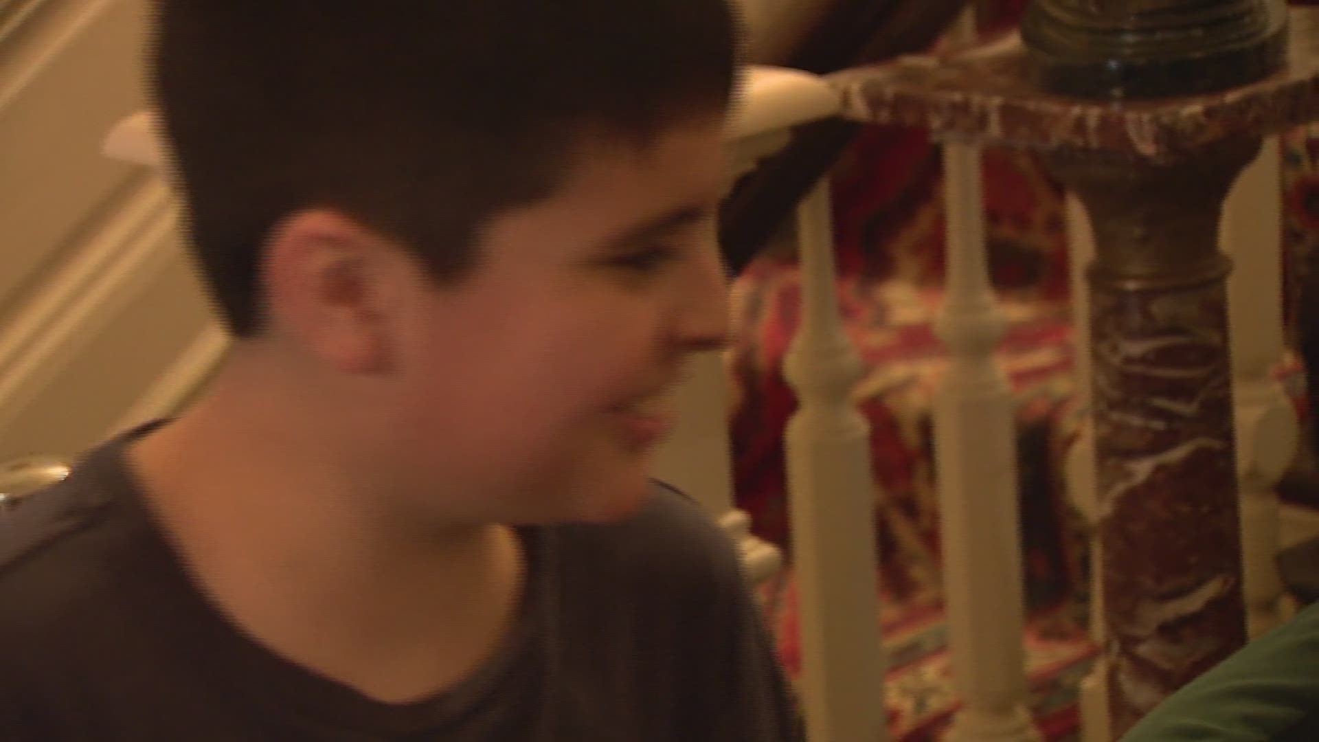 Villa Finale's annual free family night introduced families to the incredible collection of fine and decorative art on display at Villa Finale. Video journalist Ivan Gibson was there.