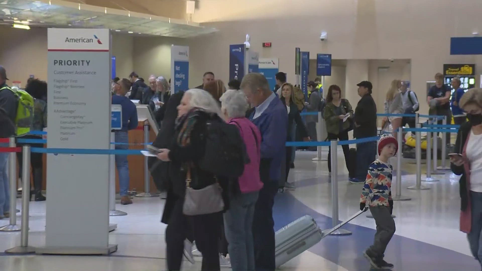 The airport is predicting that more than 30,000 folks will be flying in and out of the airport through Sunday.