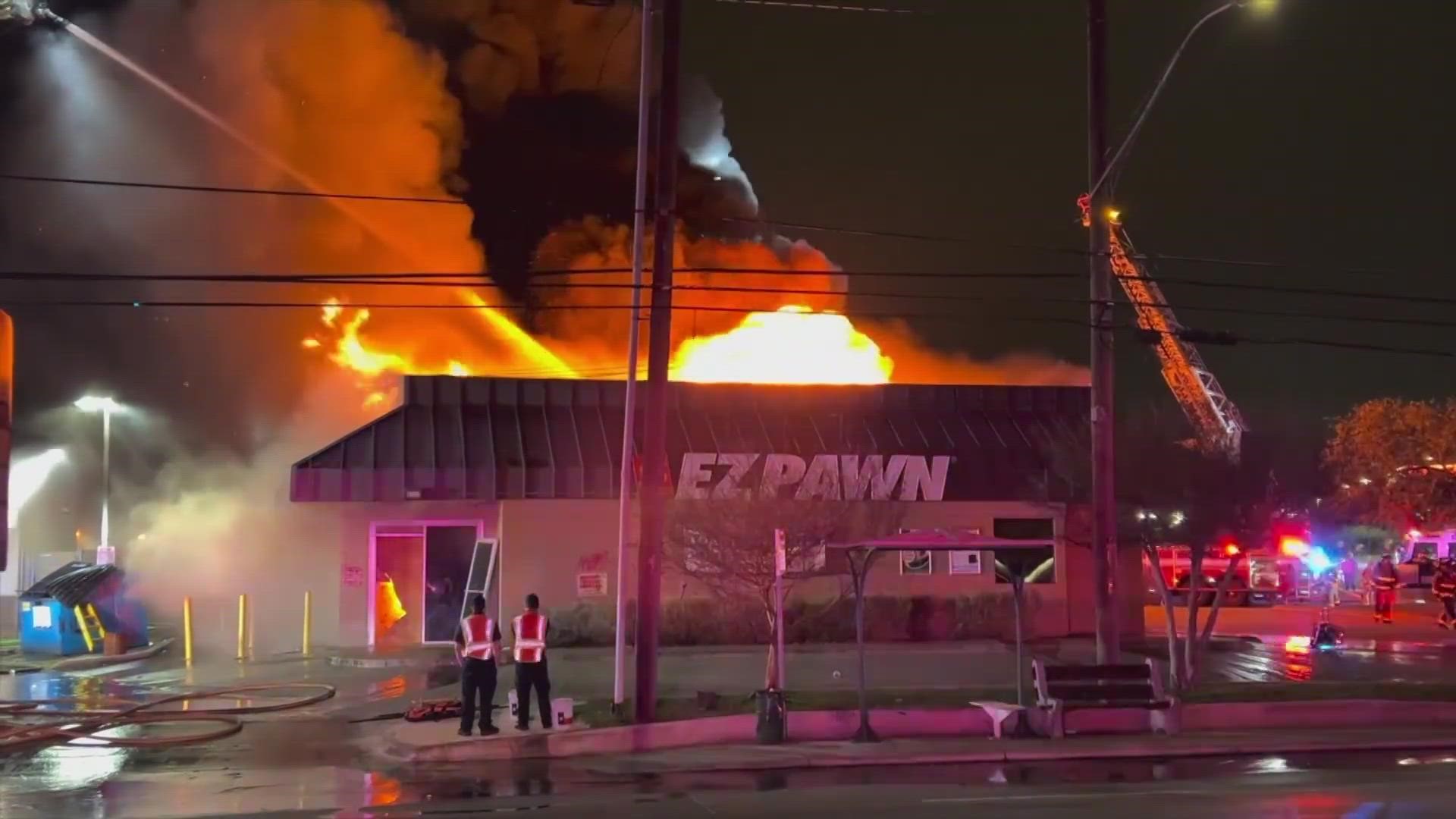 Afire Mom And San Xxx Video - San Antonio pawn shop on southeast side destroyed by fire | kens5.com