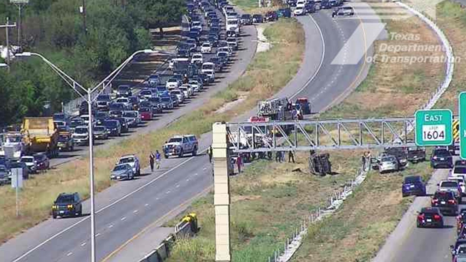 Deadly rollover crash on Loop 1604 near Helotes causes major traffic ...