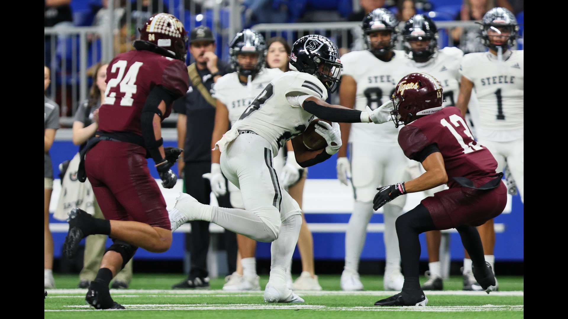 Texas football scores High school playoff highlights