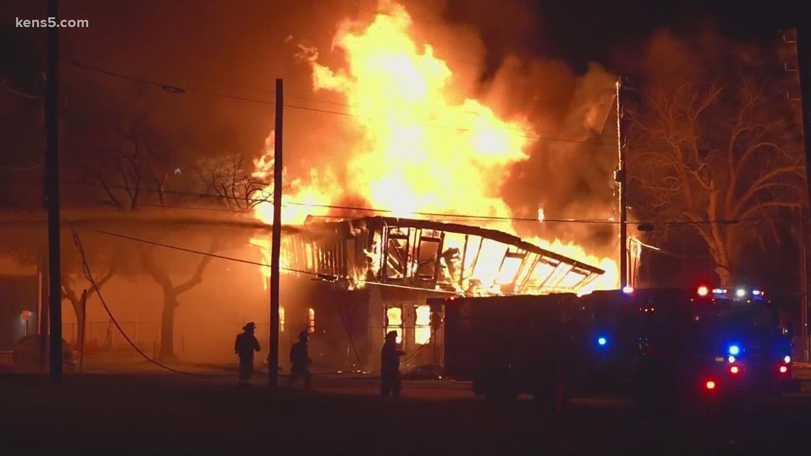 Arson investigation underway after multiple new homes burn down in the same San Antonio neighborhood - Vimarsana News