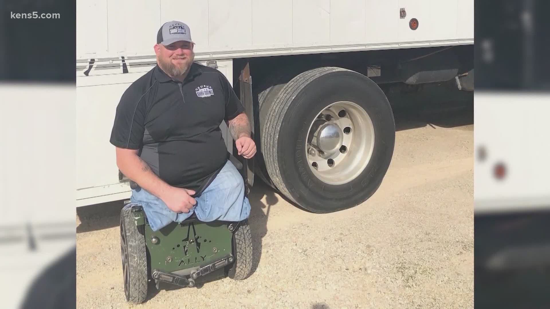 A double-amputee and San Antonio veteran said he needed help finding his custom wheelchair, which he believed fell off his truck while he was driving.