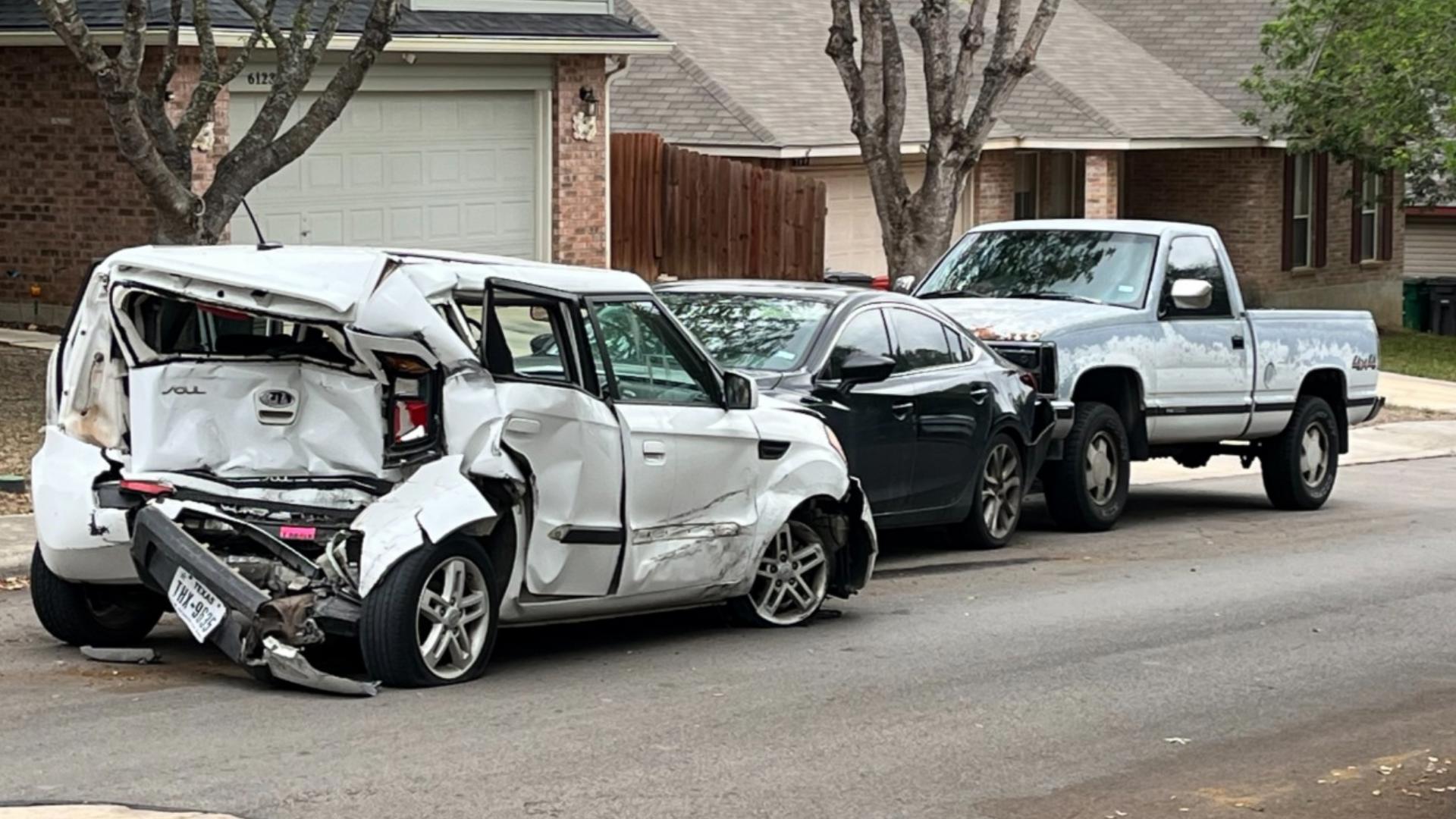 Suspect taken into custody after police pursuit ending in crash on far ...