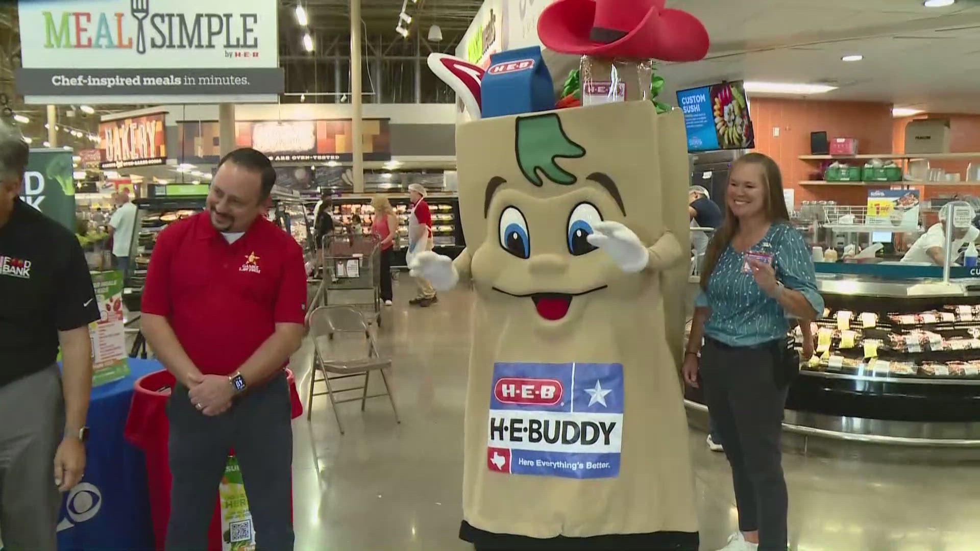 KENS 5's Bill Taylor joins us live from the H-E-B plus on 281 and Evans for our Summer Meals for Kids Food Drive.