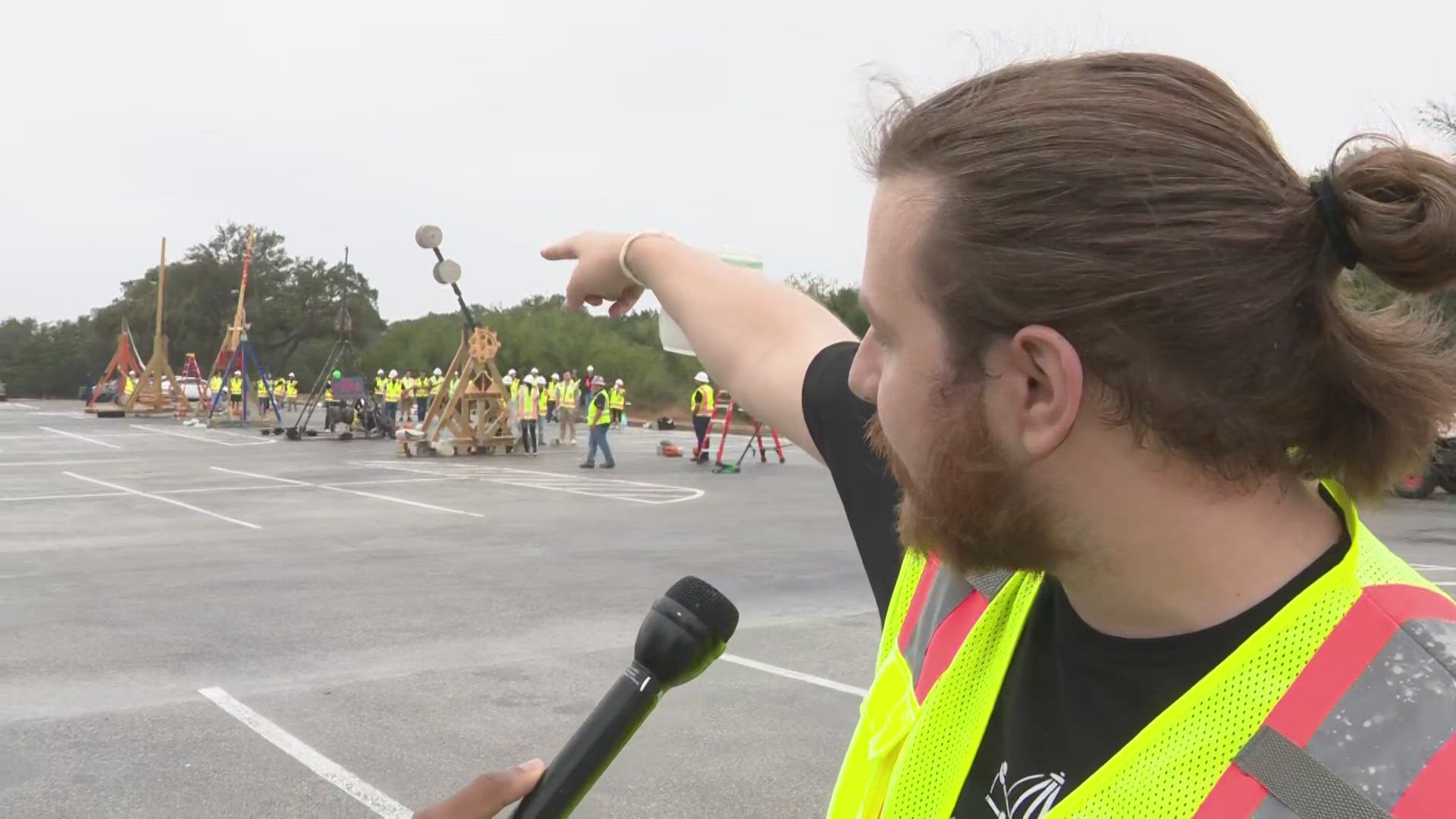 Earl Stoudemire is live at the preparation of the event that starts at 9 a.m.