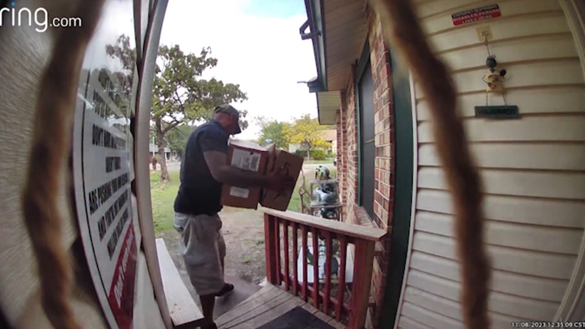 As customers wait for Black Friday and Cyber Monday packages, porch pirate victims across San Antonio have already been posting videos on Nextdoor.