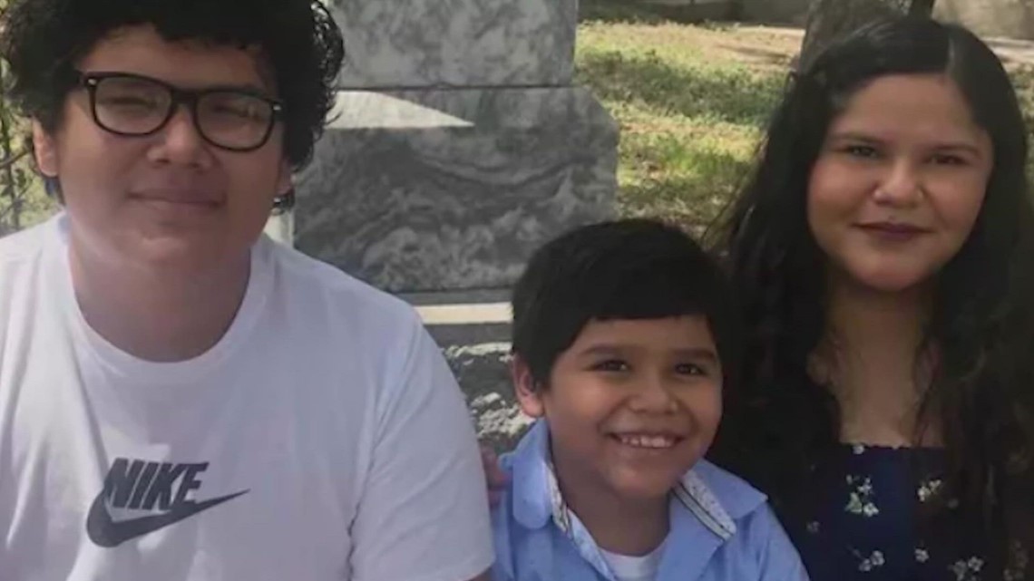 'I wish this never happened': The tragic deaths of three siblings raising concerns about a northeast side intersection - Vimarsana News