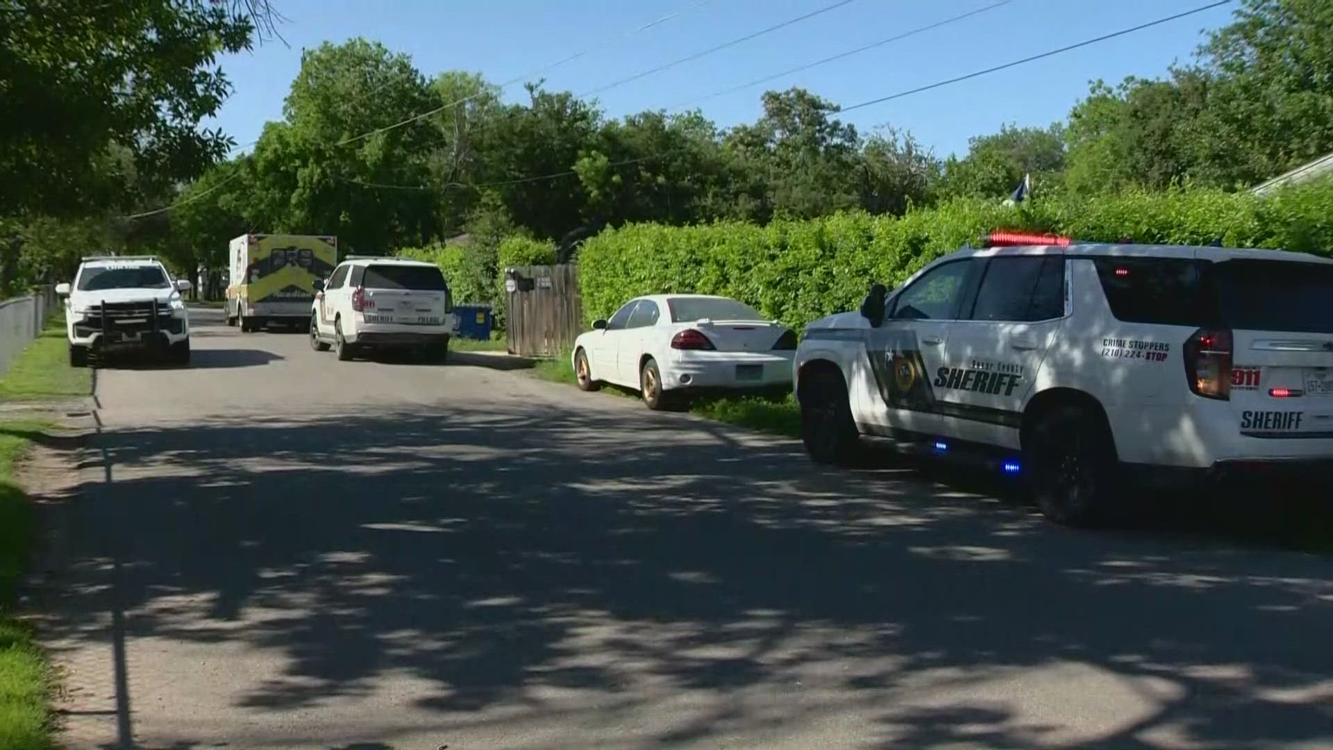 Deputies investigating after two men found dead in south Bexar County home