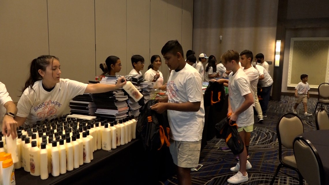 National non-profit spends weekend packing supplies for San Antonio-area foster children - Vimarsana News
