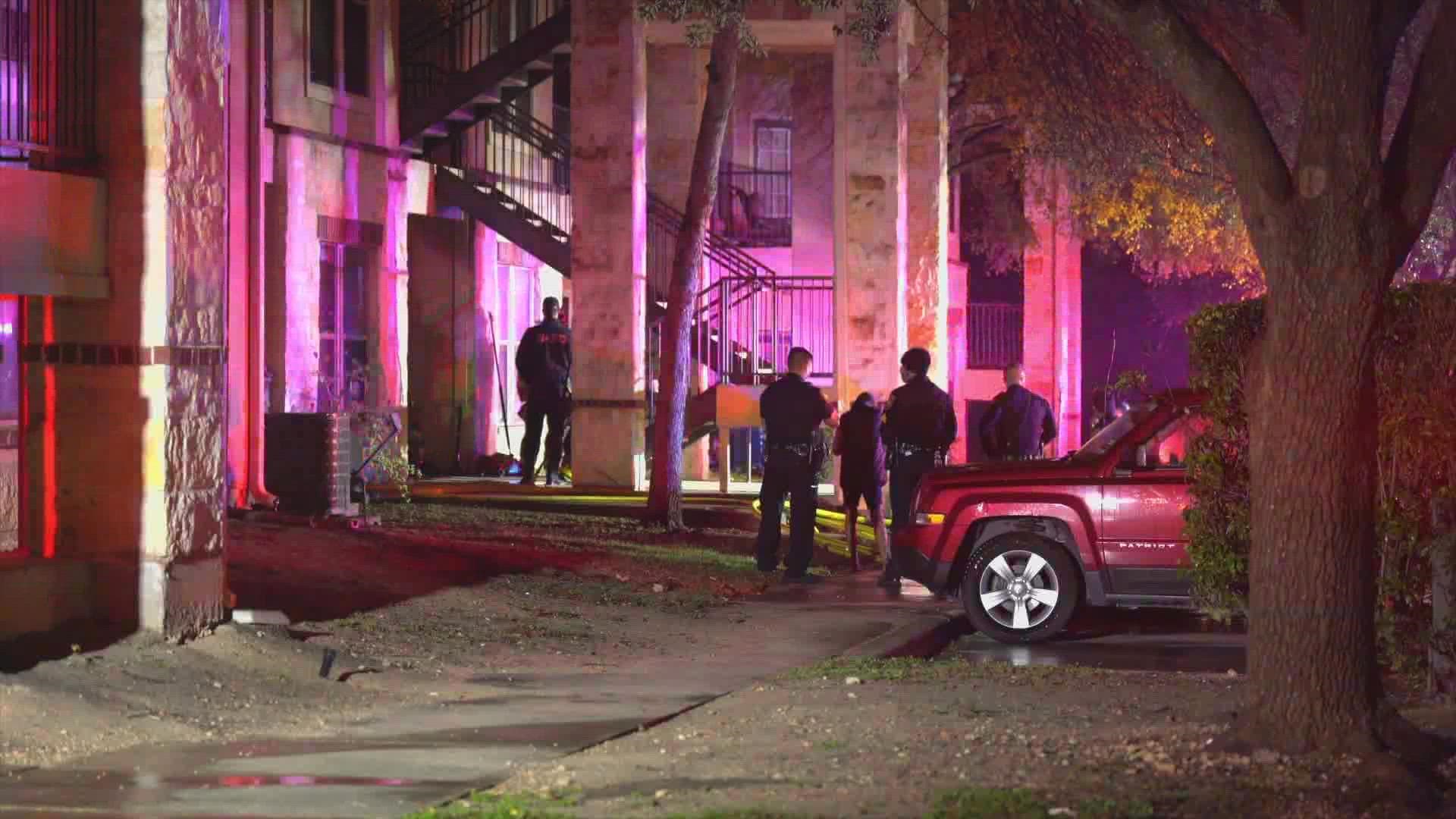 cigarette-sparks-fire-at-san-antonio-apartment-kens5