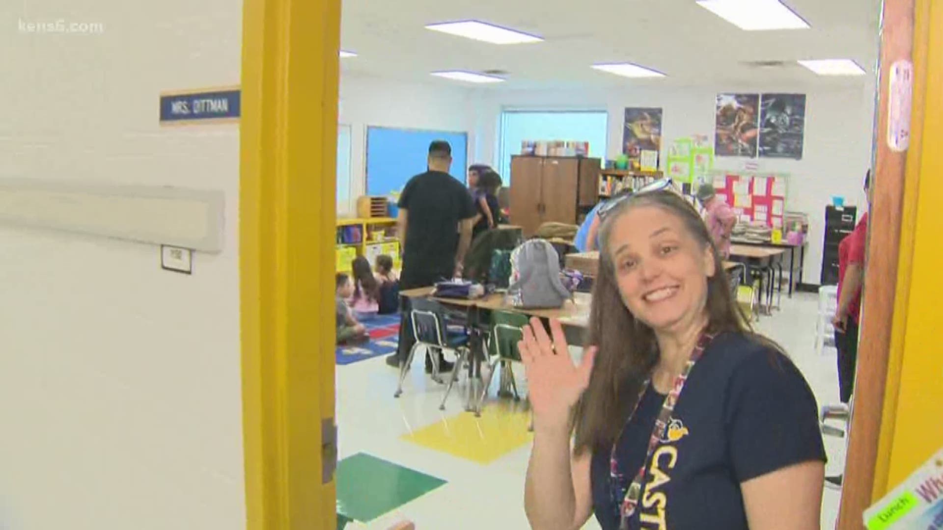 It's back to books for students at Castle Hills Elementary School -- the only "year round" school in North East ISD. Eyewitness News reporter Charlie Cooper has more.